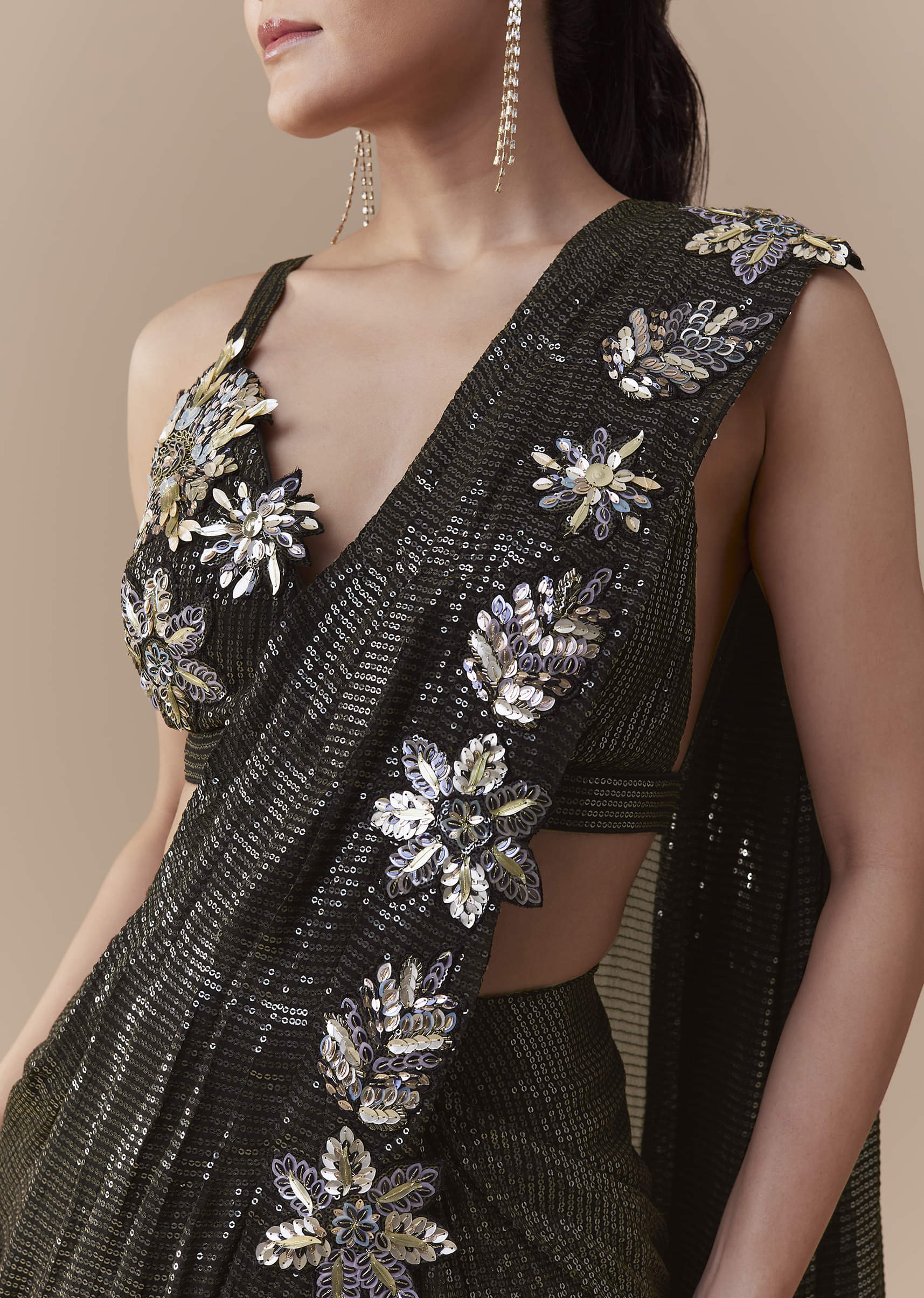 black-ready-pleated-georgette-saree-with-sequin-wor-blouse-sg325489-2.jpg