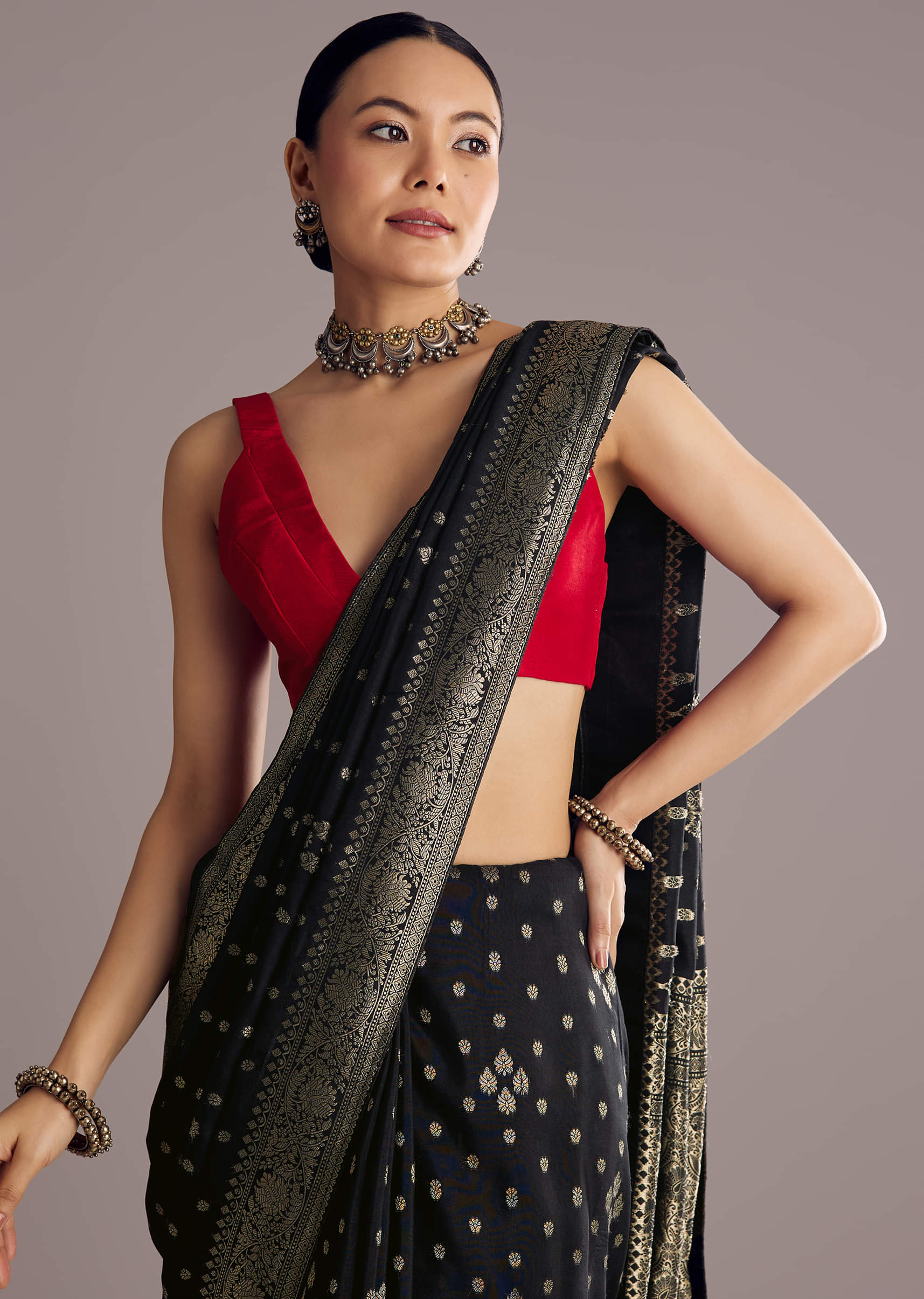 black-saree-with-woven-buttis-in-brocade-weave-sg311850-5_e28b8fc9-6d5d-4191-986d-1eaa7eb2078f.jpg