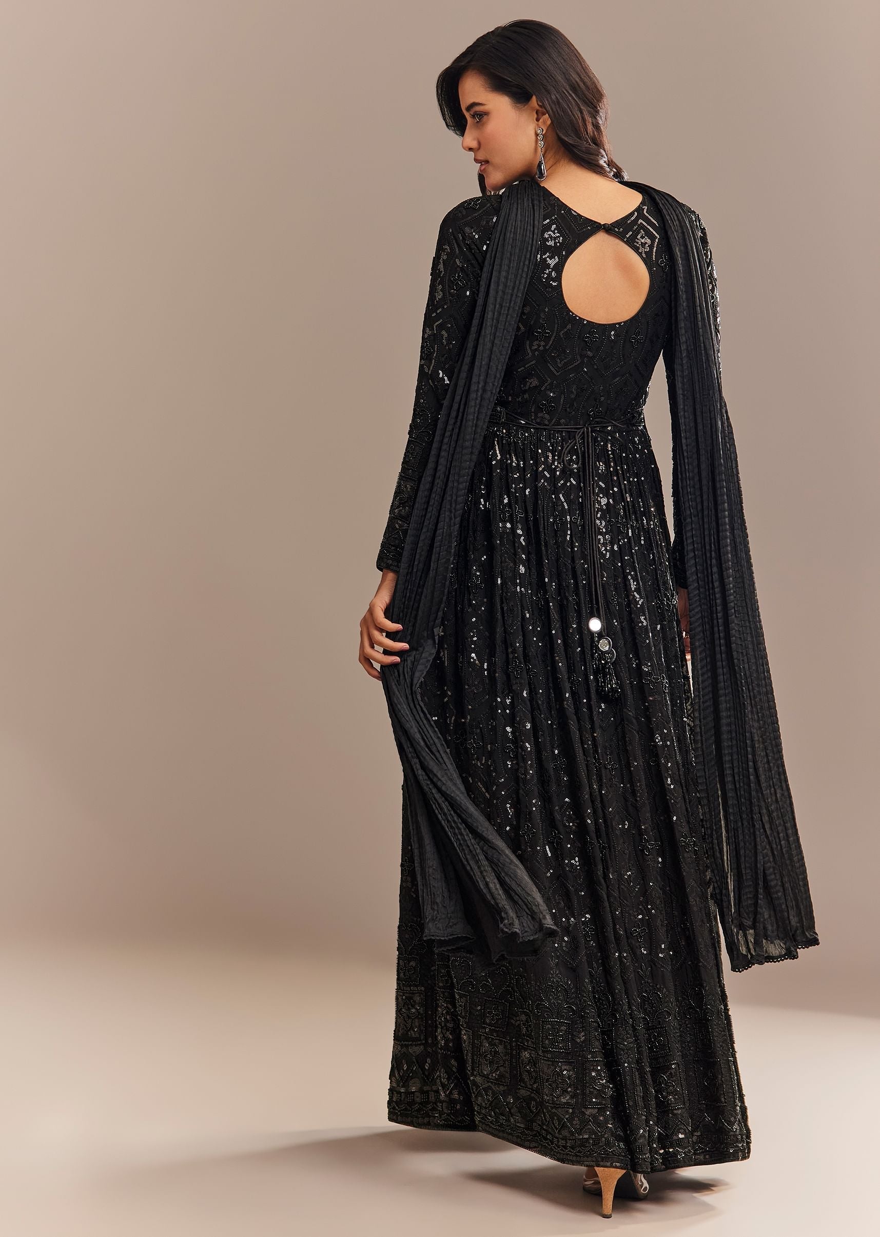 black-sequined-high-slit-anarkali-set-sg305424-5_80e863d6-69dd-429d-9ed8-82932ddb2cc6.jpg