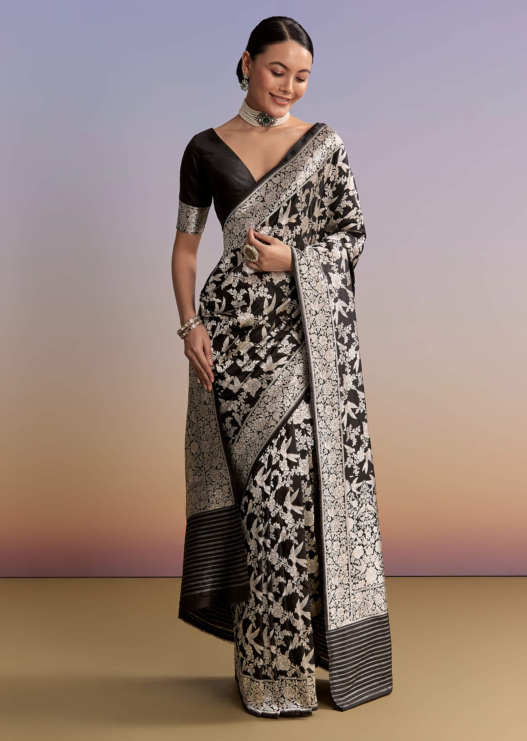 black-silk-handwoven-banarasi-saree-with-floral-zari-jaal-work-sg342740-3.jpg