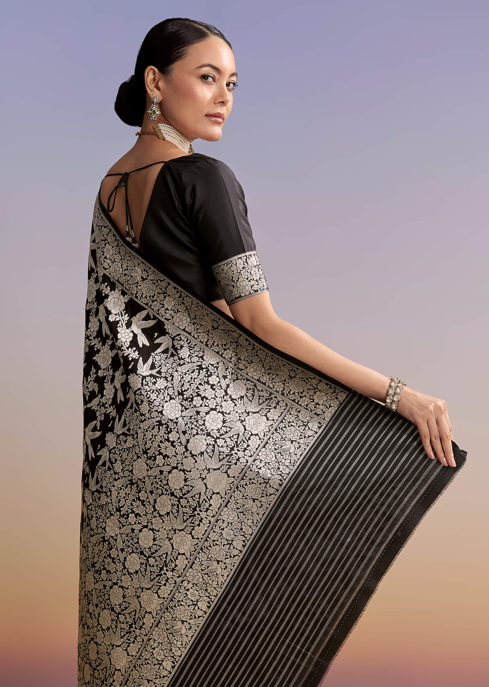 black-silk-handwoven-banarasi-saree-with-floral-zari-jaal-work-sg342740-6.jpg