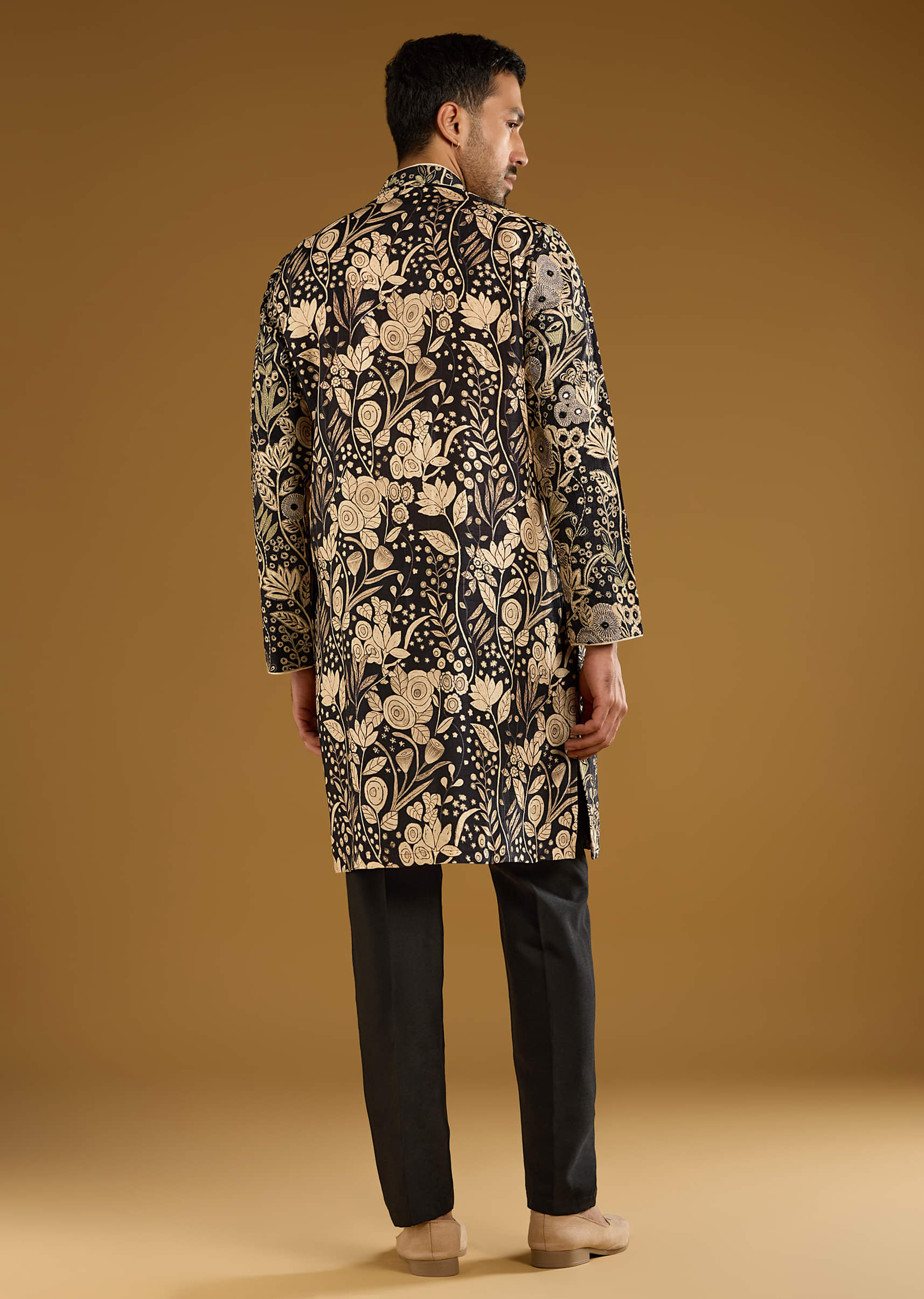 black-silk-kurta-set-for-men-with-mirror-work-sg335516-5.jpg