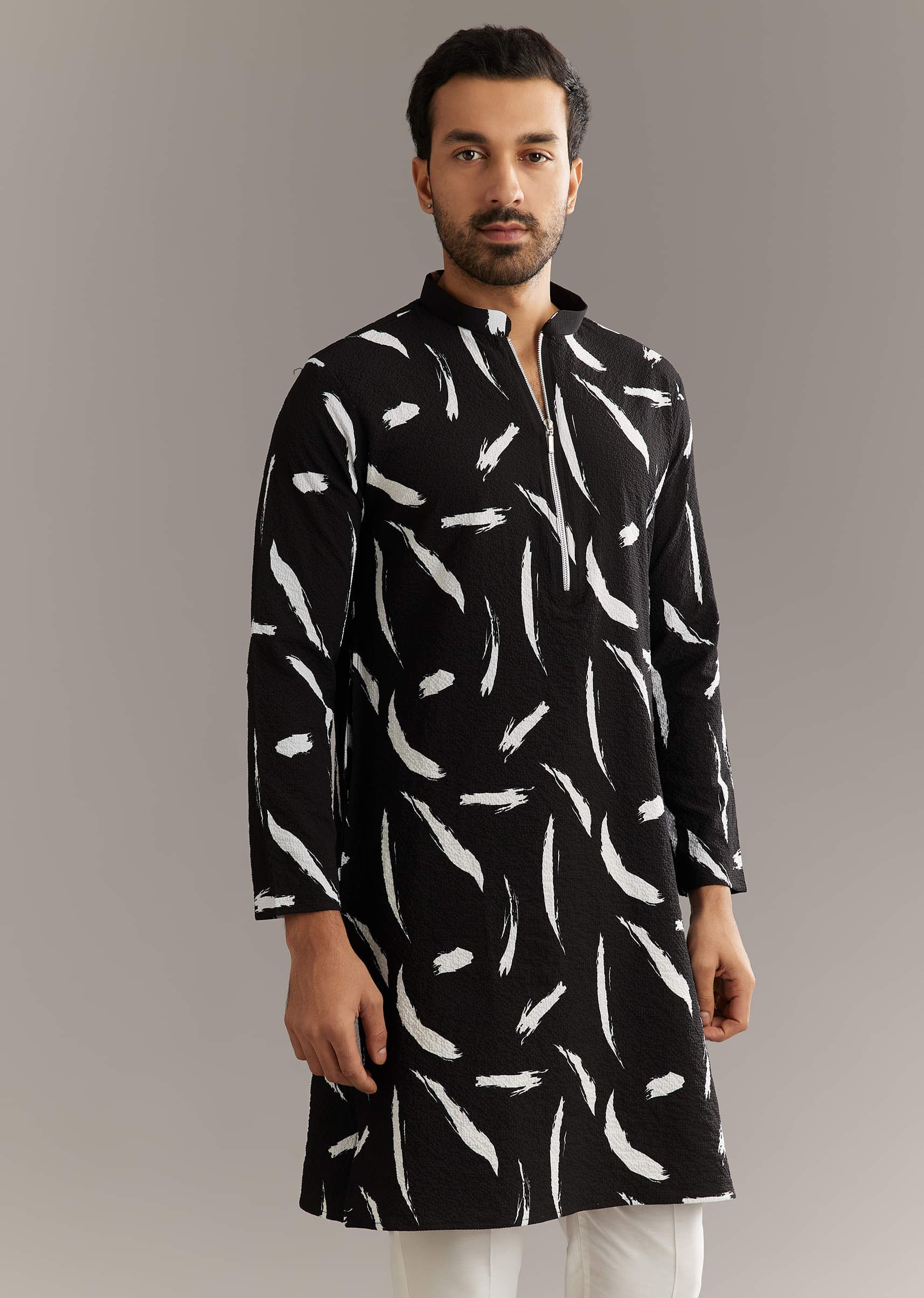 black-silk-kurta-set-with-abstract-prints-sg313887-4_28243157-7590-4308-b79f-ff6bd0d5b6de.jpg
