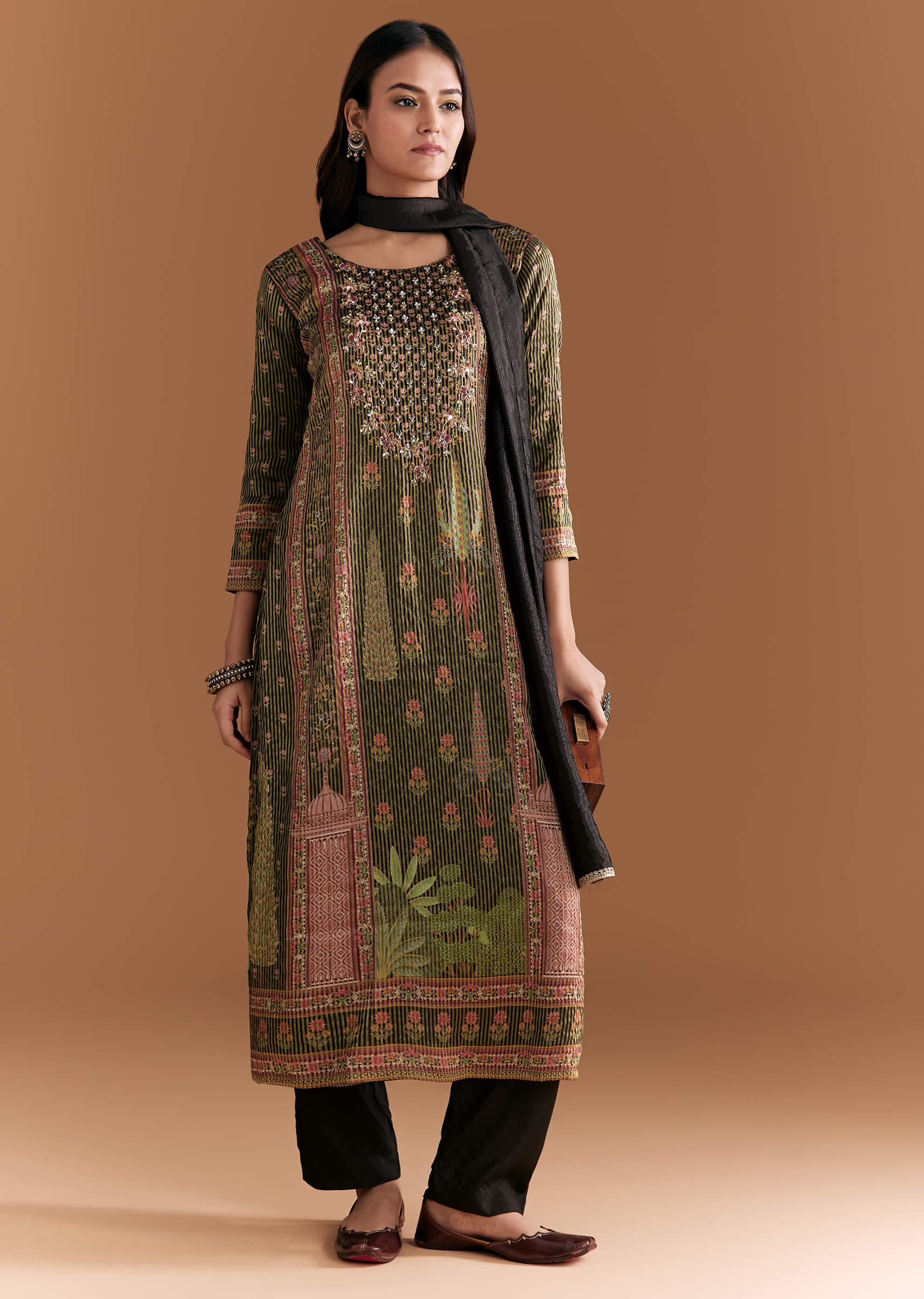 black-silk-kurta-set-with-floral-print-and-hand-embroidery-3.jpg
