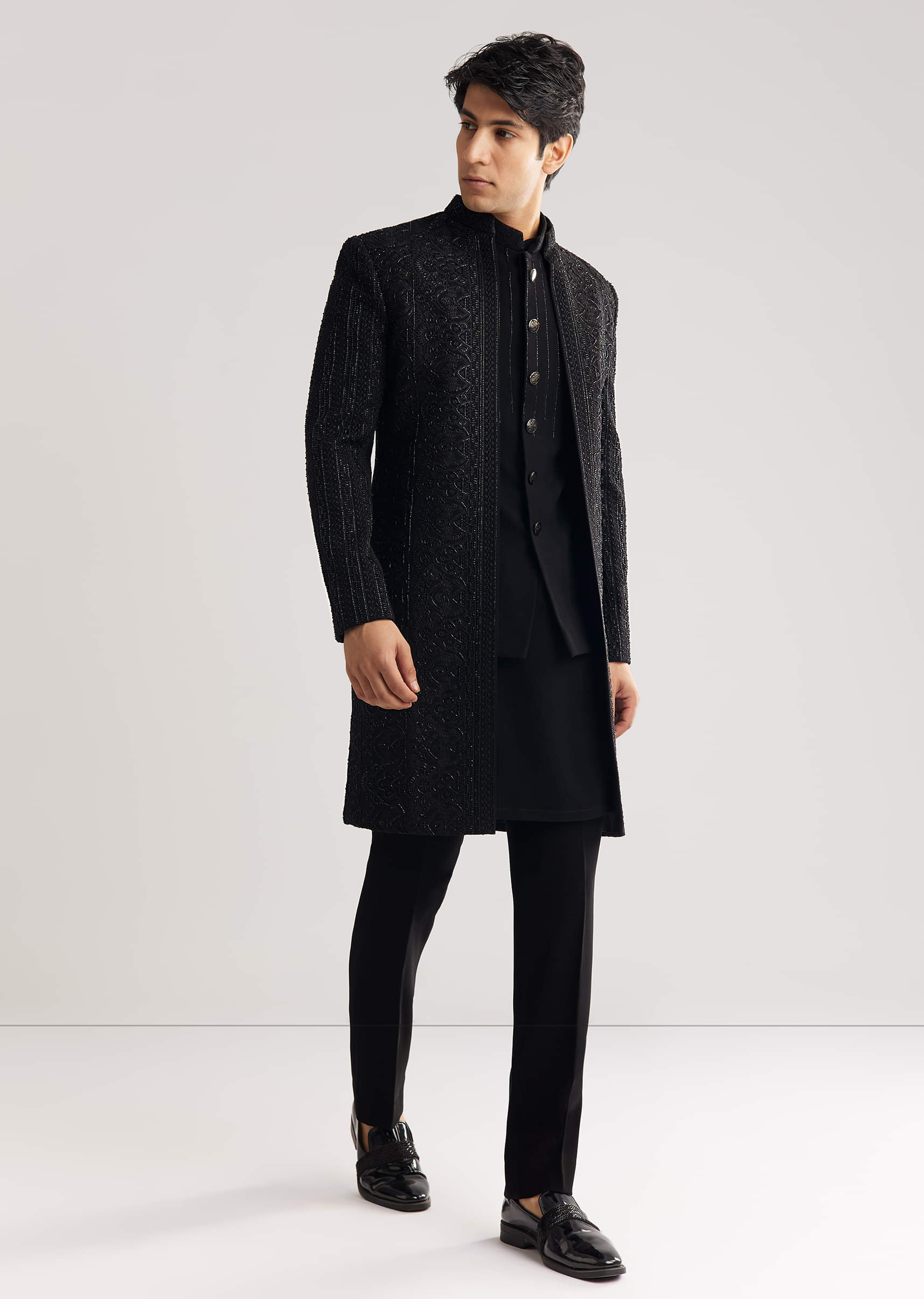 black-suiting-indo-western-with-thread-and-beadwork-sg259552-2_1_ab9ab470-2926-41db-a3c3-f2cb404d59e6.jpg