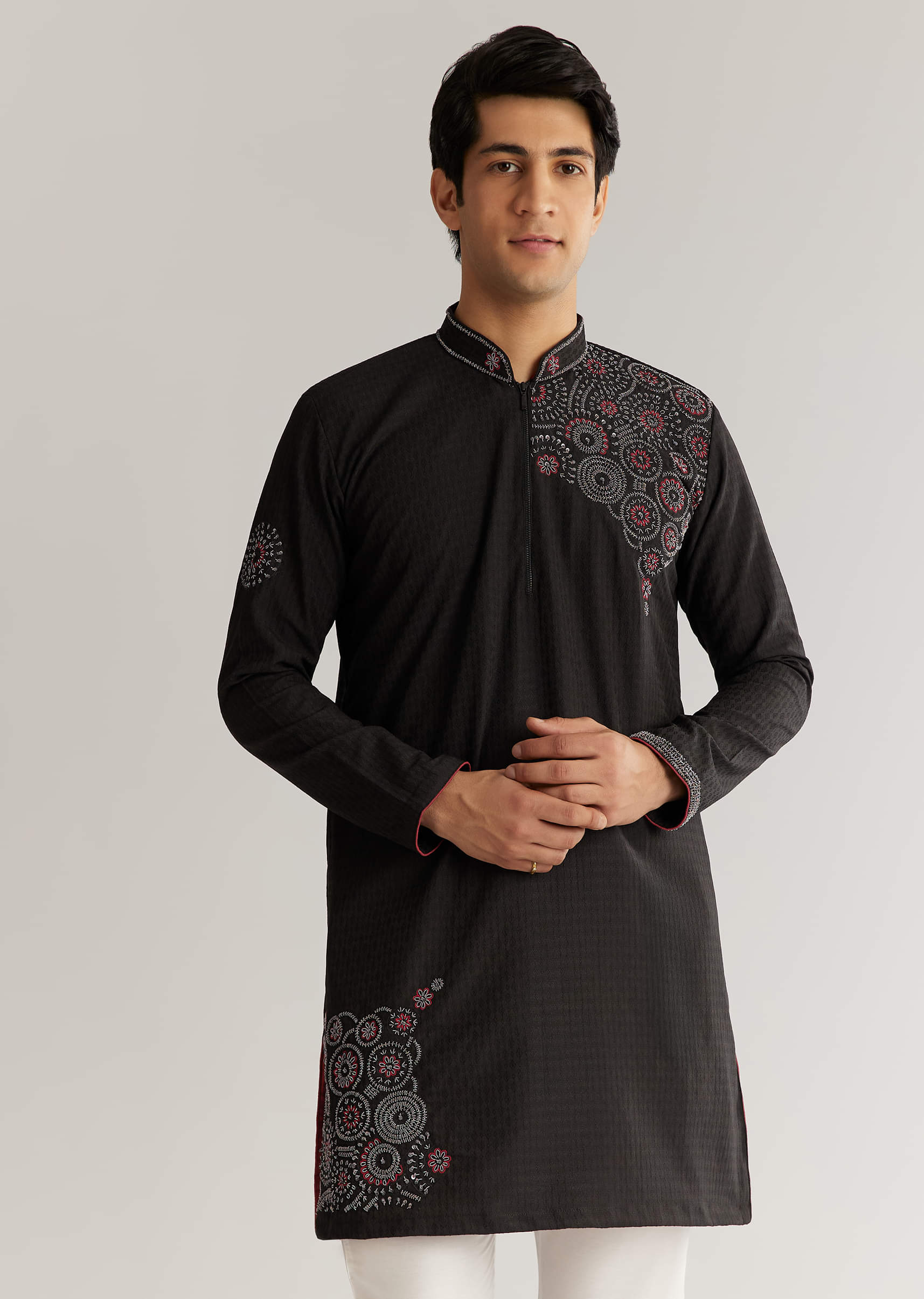 black-suiting-sequin-resham-threadwork-kurta-set-sg323680-1_9d3b7f33-5cad-4507-9466-e5fdff4d3e08.jpg