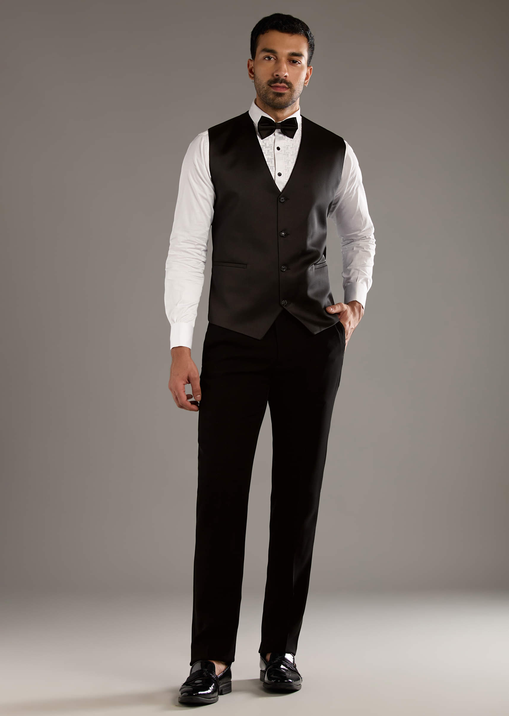 black-tuxedo-for-men-with-leather-and-dori-work-sg359554-6.jpg