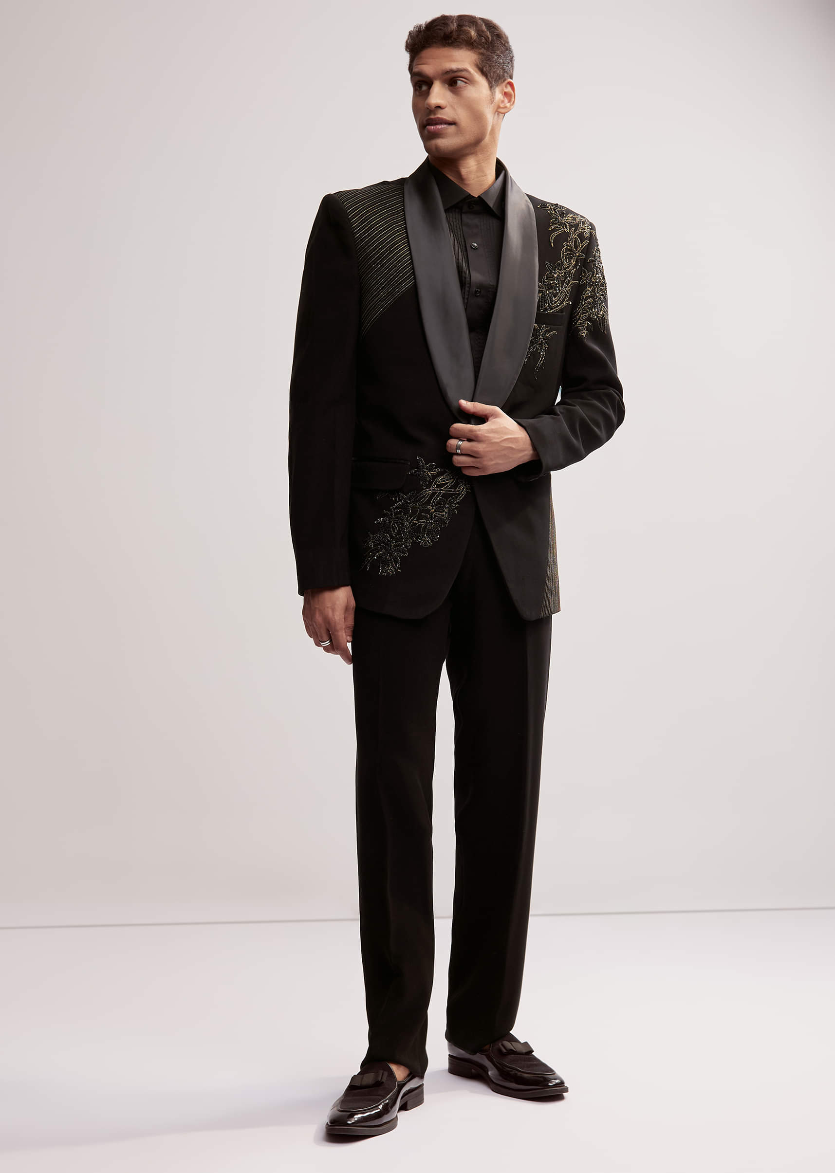 black-tuxedo-for-men-with-resham-work-sg354416-1_59e9f94f-46fb-47a5-861a-93a1e254d2c3.jpg