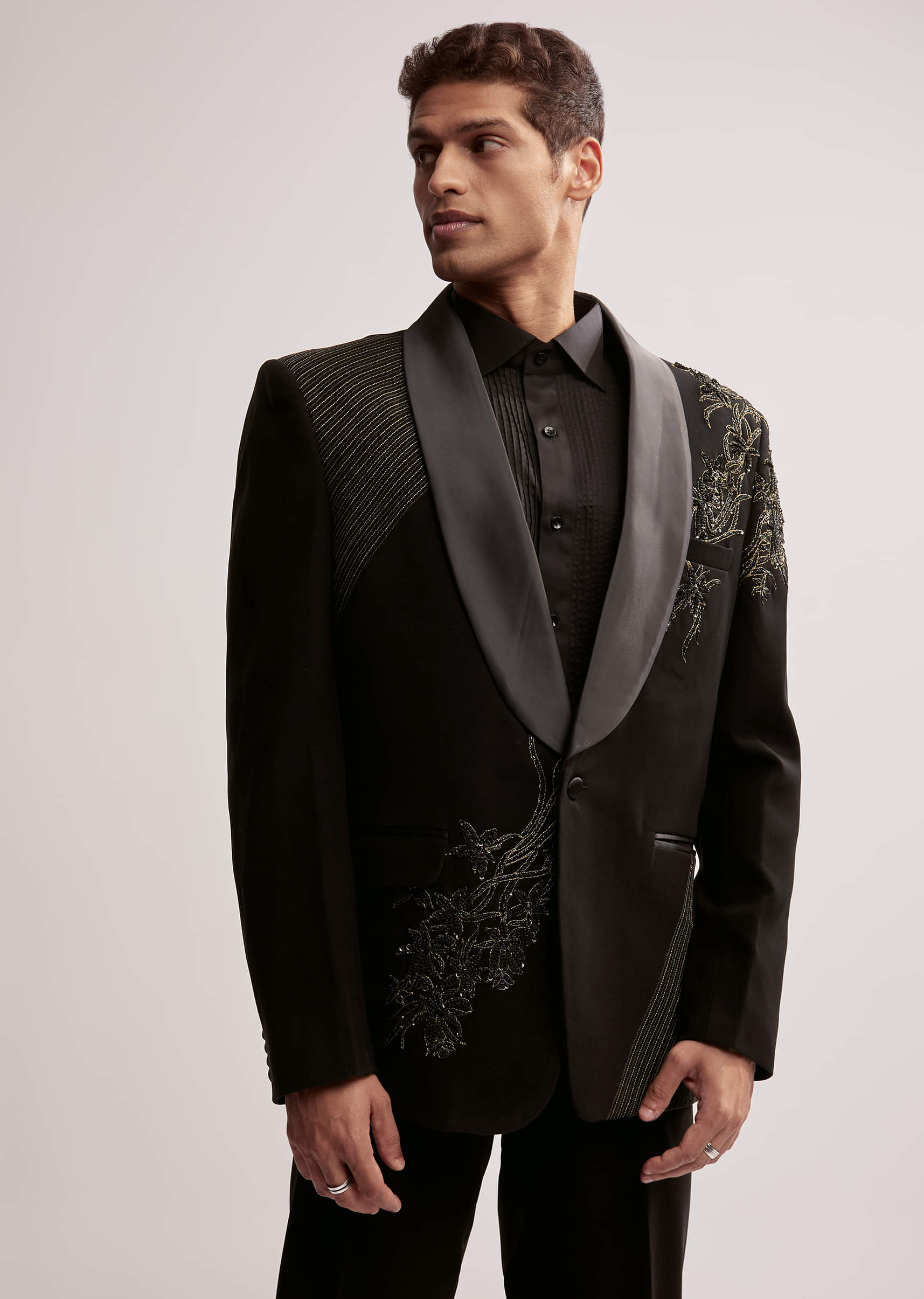 black-tuxedo-for-men-with-resham-work-sg354416-2.jpg