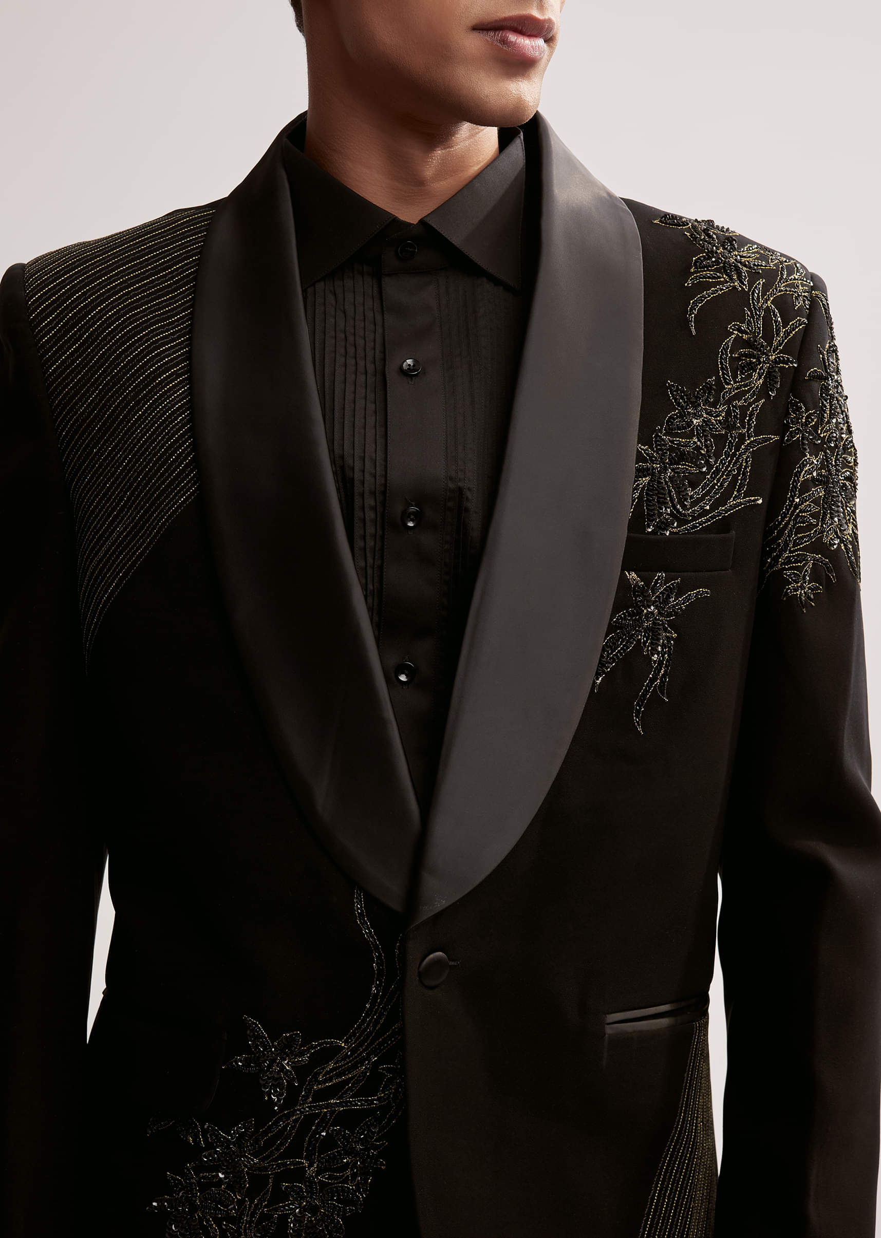 black-tuxedo-for-men-with-resham-work-sg354416-4.jpg
