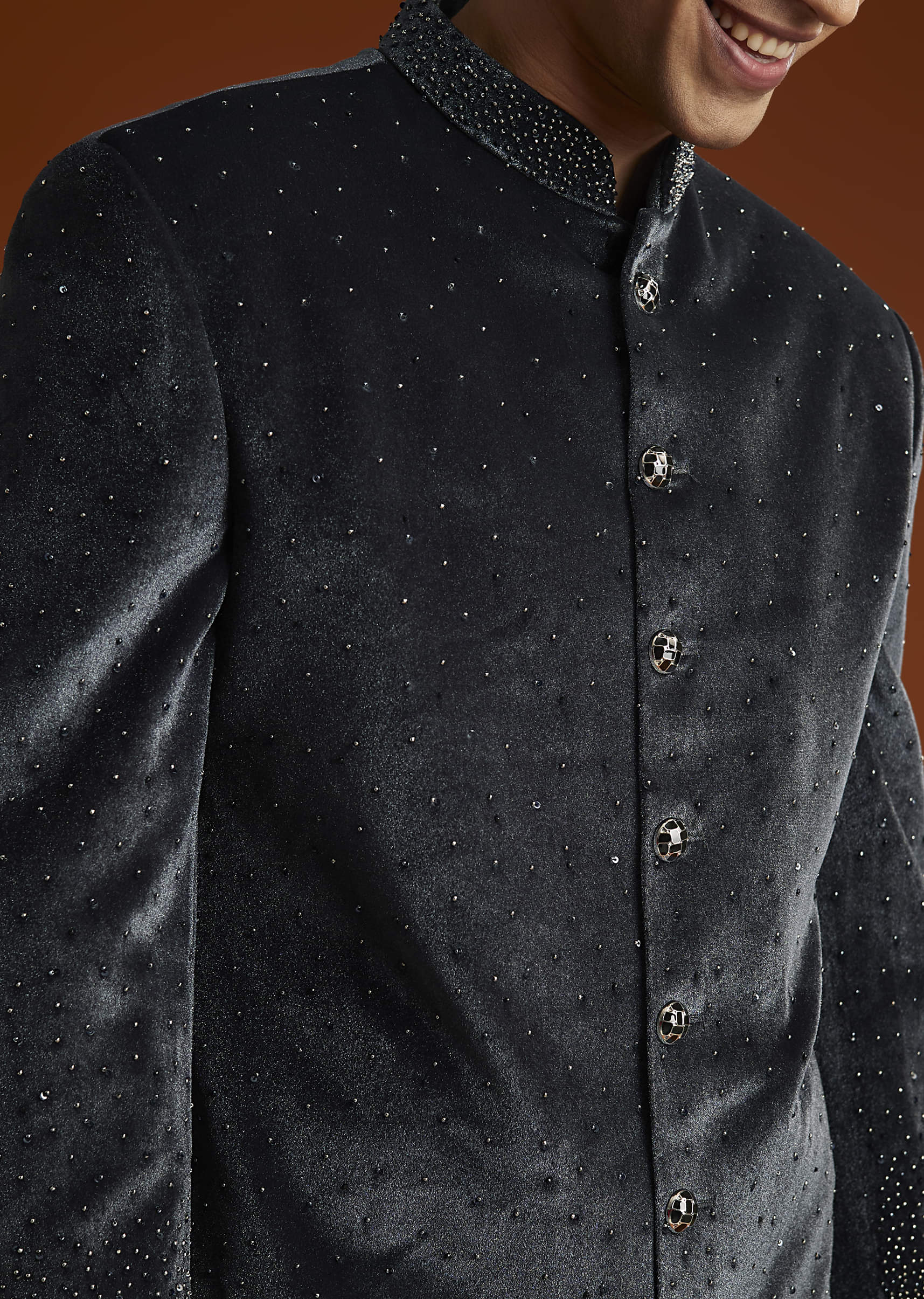 black-velvet-indo-western-set-for-men-with-stone-work-sg343988-2.jpg