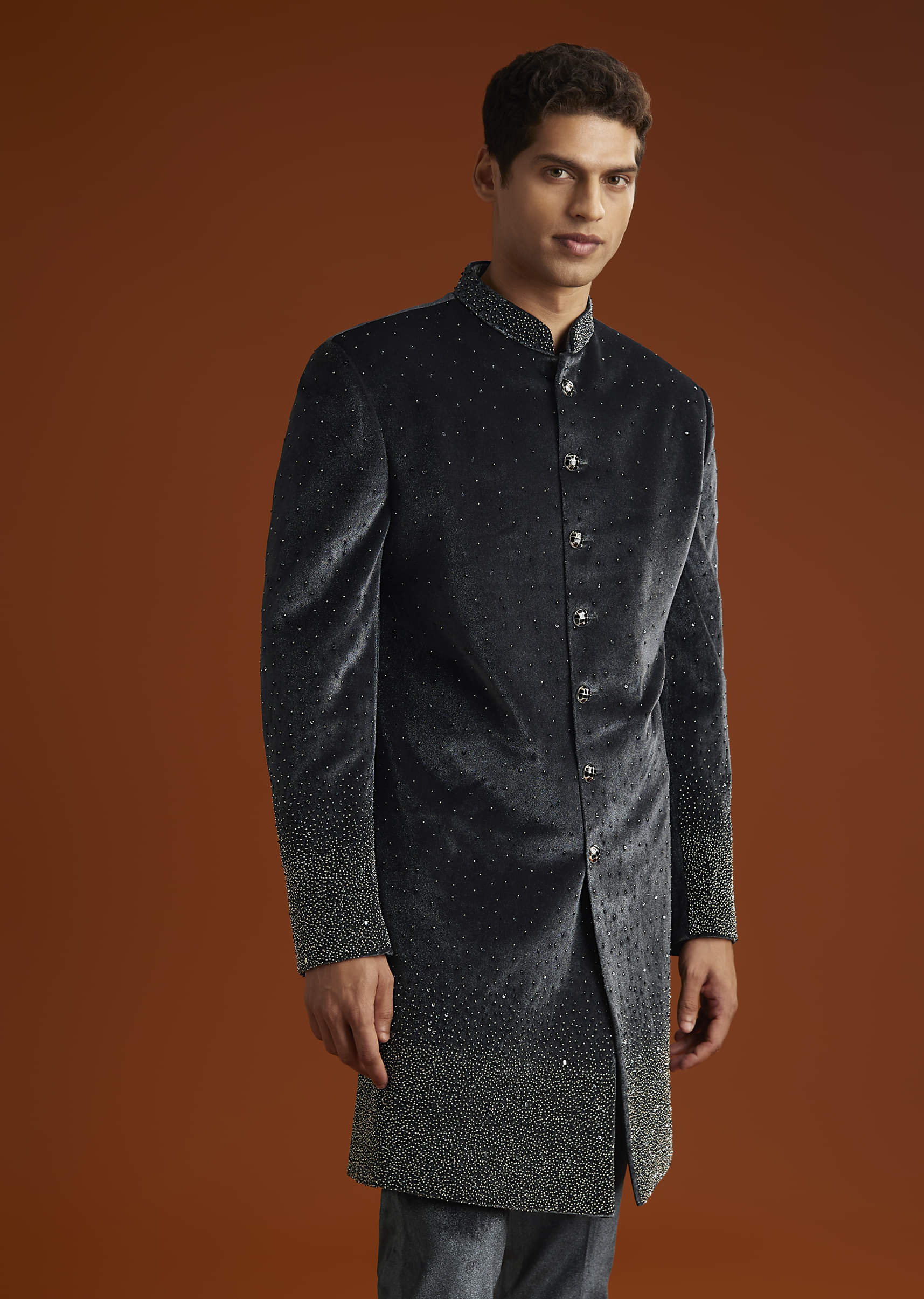 black-velvet-indo-western-set-for-men-with-stone-work-sg343988-4.jpg
