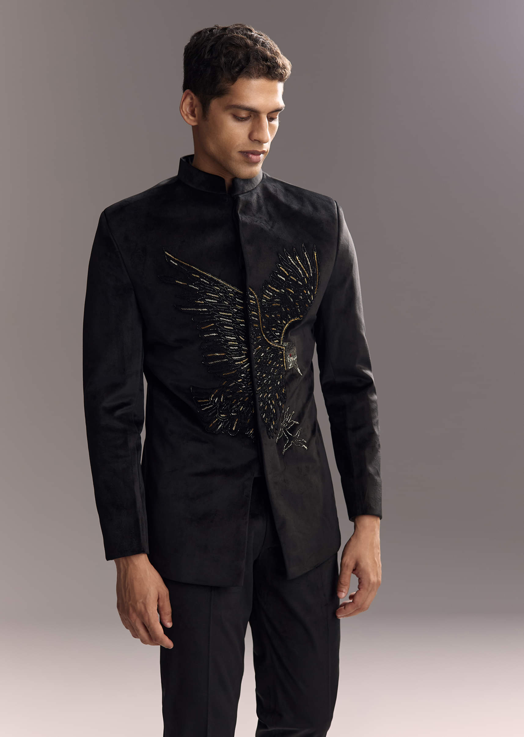 black-velvet-jodhpuri-suit-for-men-with-cutdana-embroidery-sg333172-4.jpg