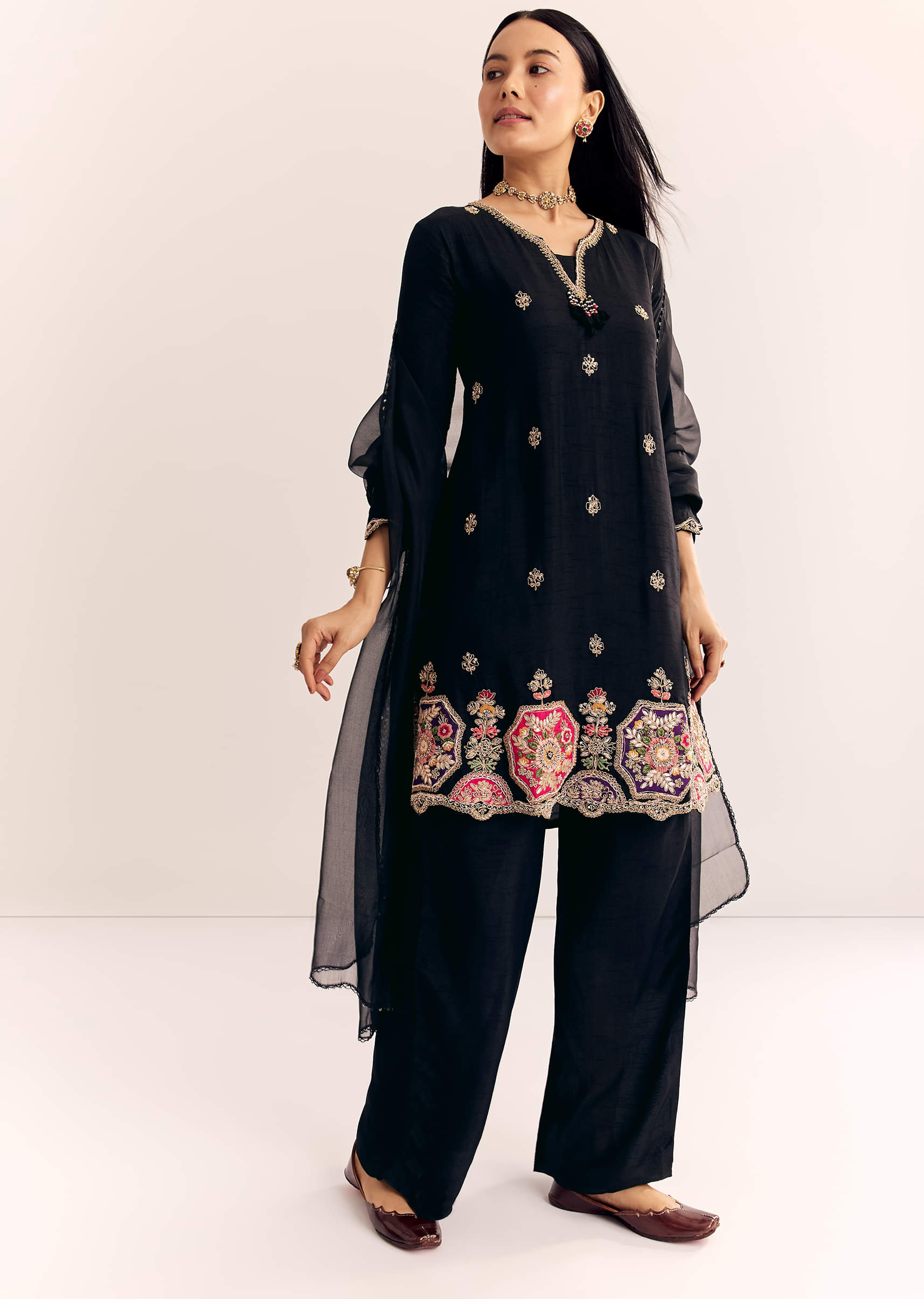 black-zardosi-work-dola-silk-kurta-and-organza-dupatta-suit-sg324470-4_0e6b3a37-5a2b-427e-8bb0-13808bcb56b1.jpg