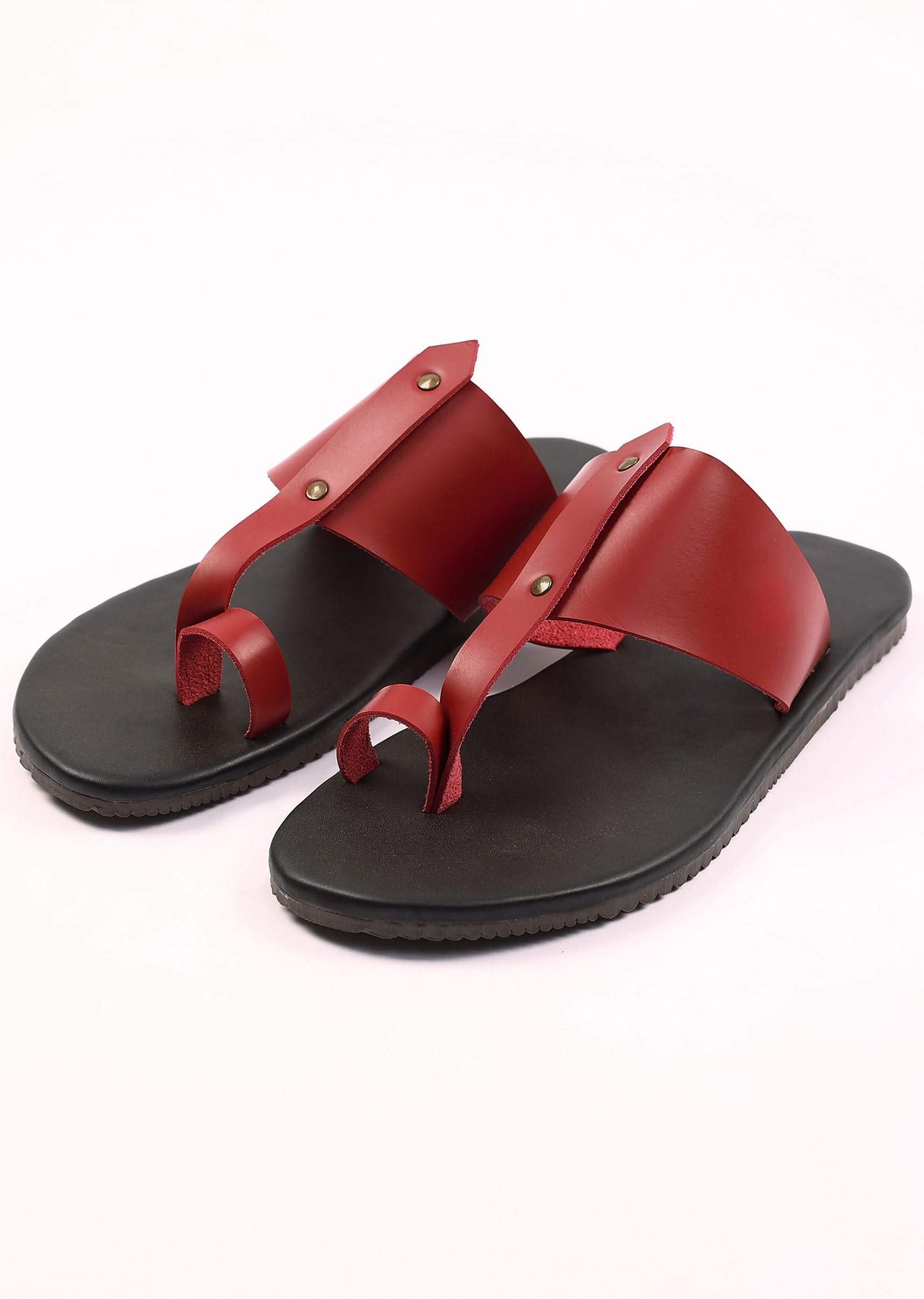 black_and_red_strappy_slides_for_men_in_leather_with_buttons-sg124628_11_25195357-9e95-43f6-a1b2-4c8b6322eec5.jpg