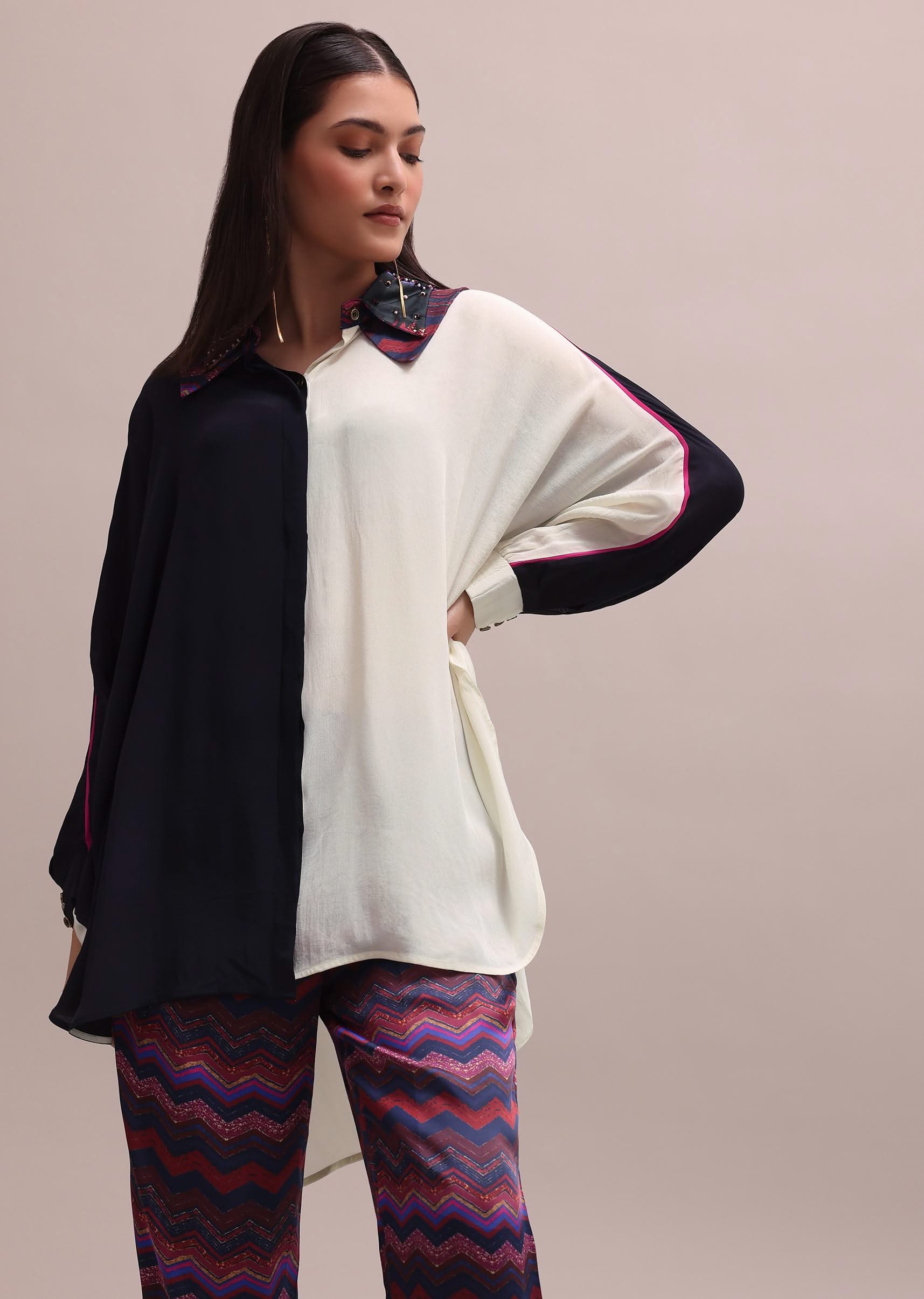 black_and_white_color_block_kurta_with_embroidered_collar-sg222584_6_1dae372f-014e-4d6d-af2a-c9aa98124d72.jpg