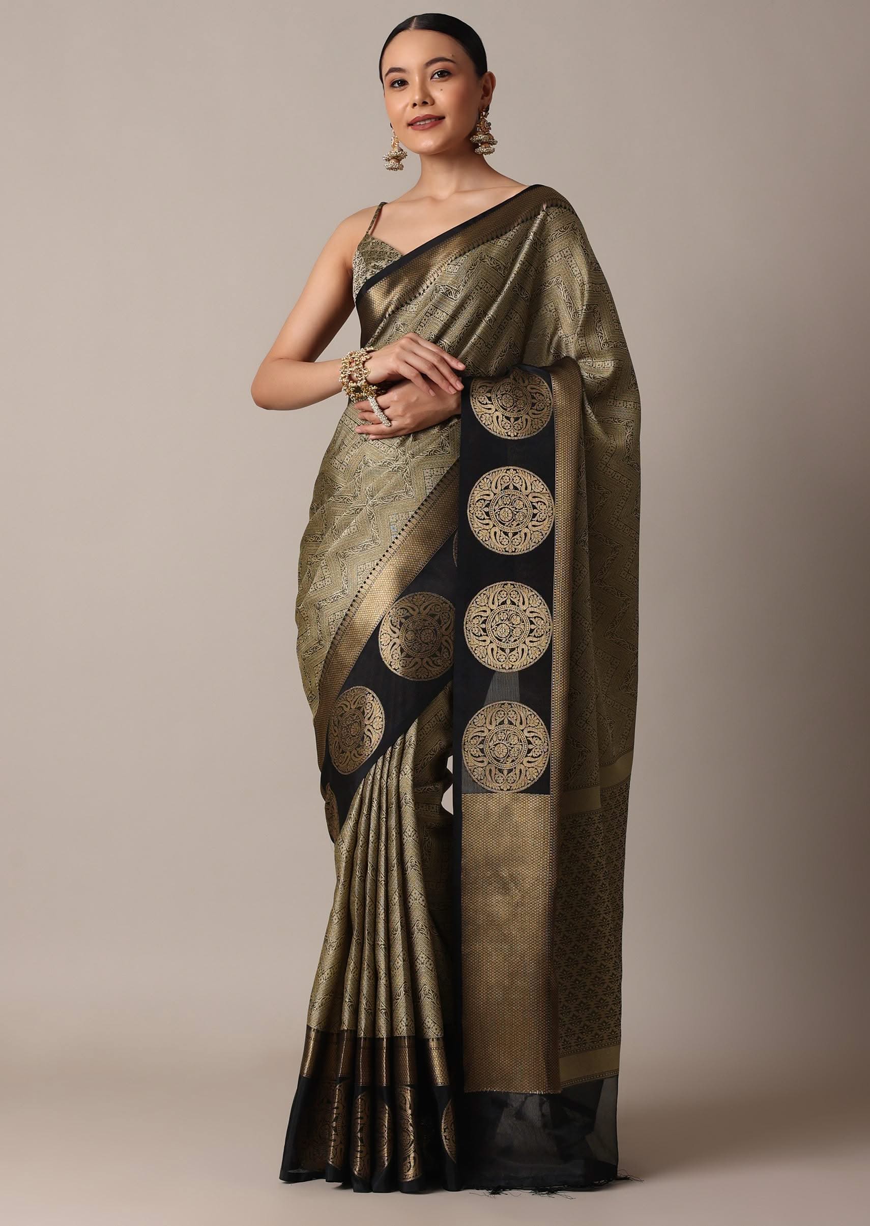 black_banarasi_tunchui_silk_saree_with_gold_motifs_and_unsti-sg212936_7_298a8318-eed8-4b4f-bcd8-c1197edf85e5.jpg