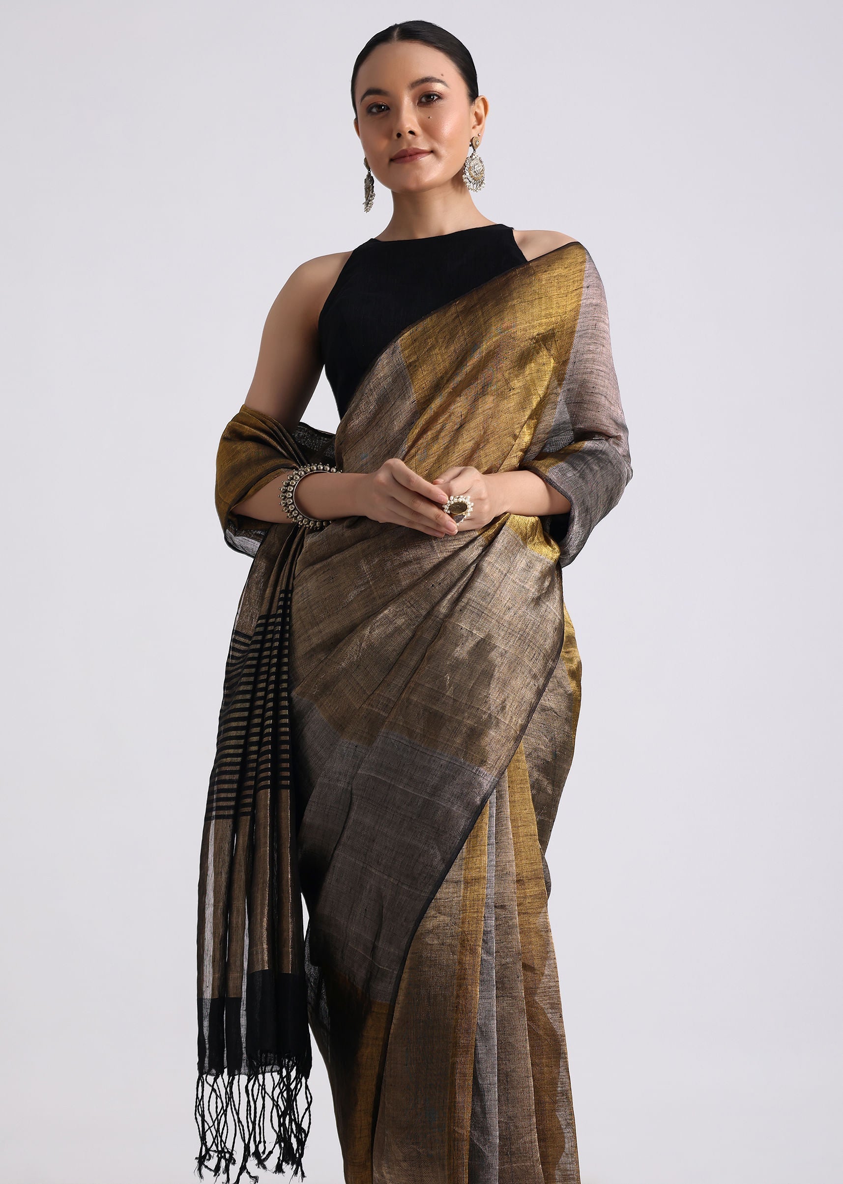black_coloblock_linen_tissue_woven_saree-sg262484_1_8cf7959f-cc2e-49d7-a5a8-eab9bd572669.jpg