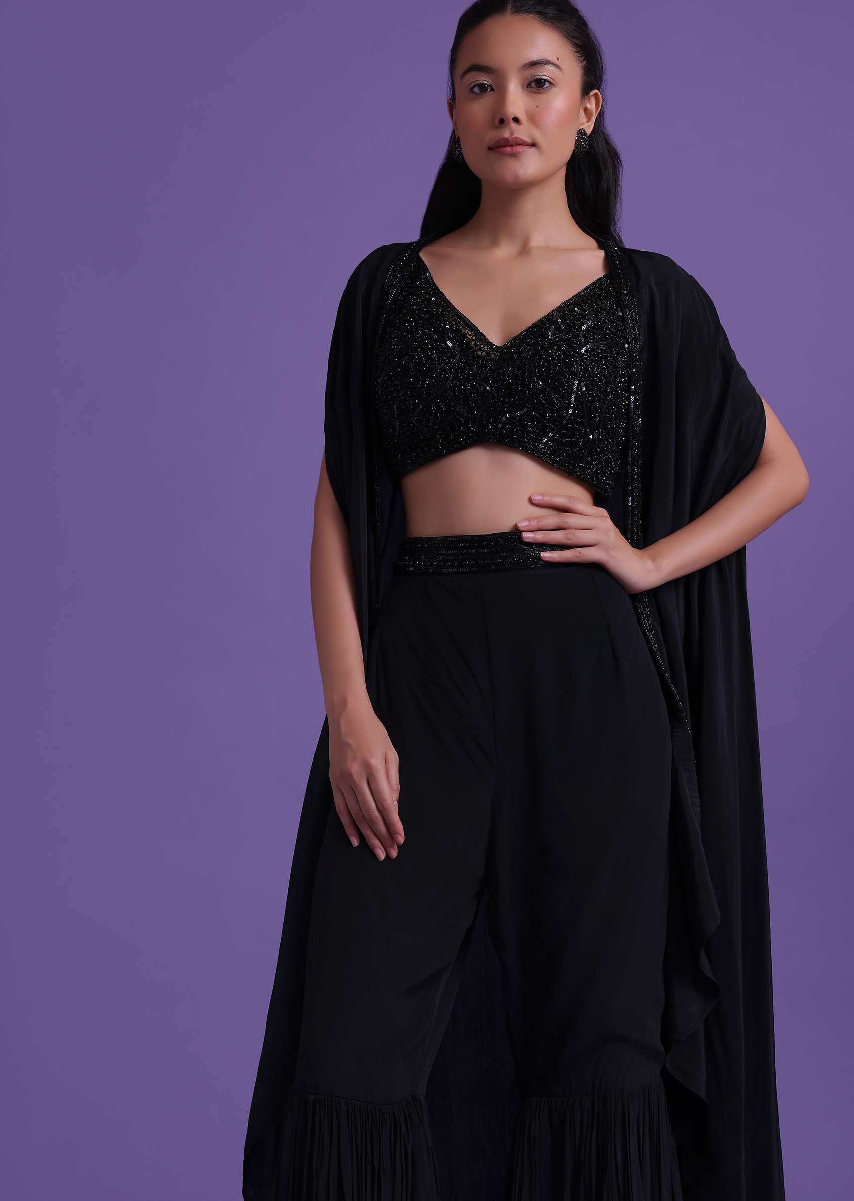 black_cut_dana_embroidered_sharara_and_blouse-sg160307_14_068435df-2c31-4b37-be24-975bf555640c.jpg