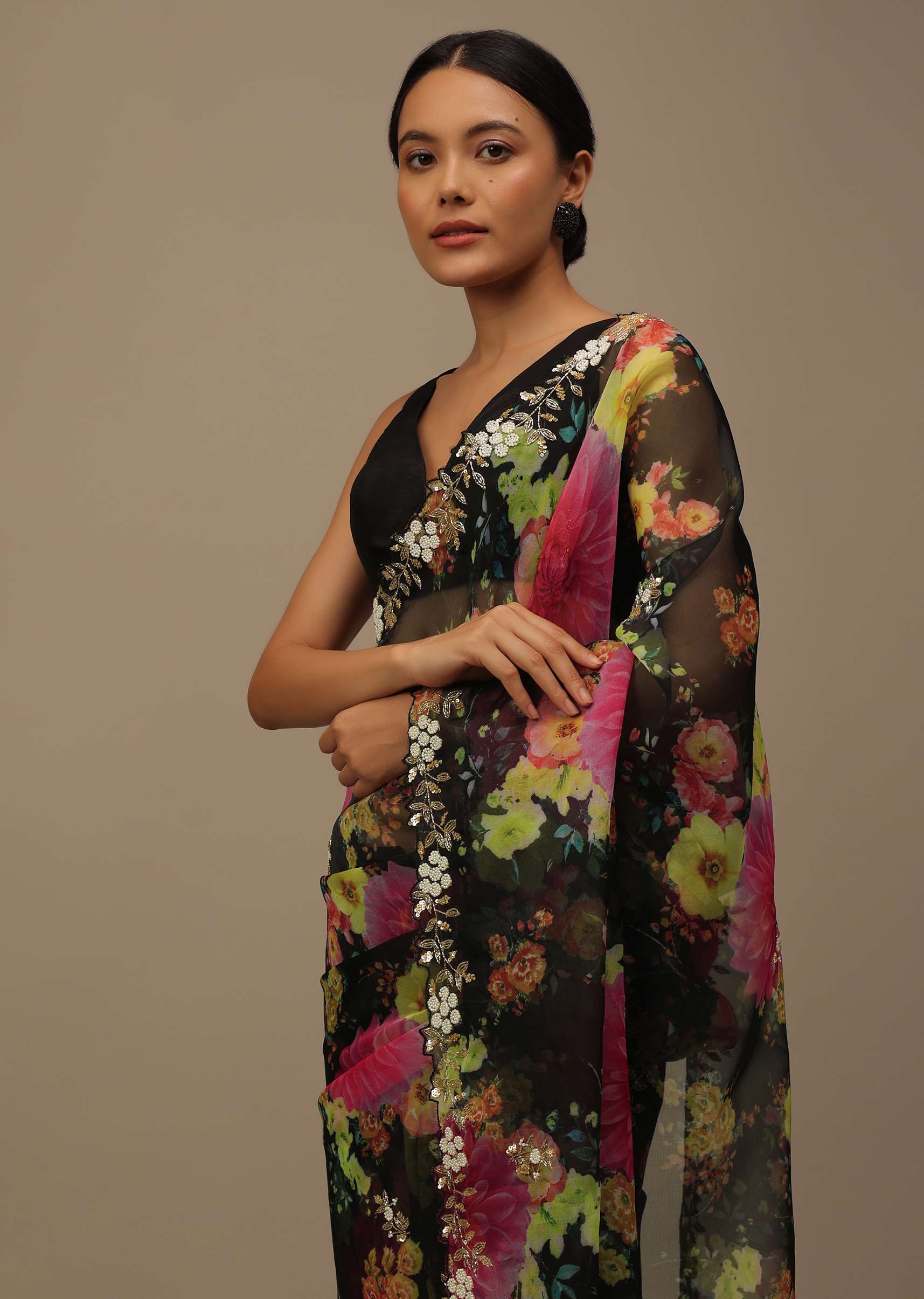 black_cutdana_embroidered_saree-sg148427_4_ddfb69c0-7891-4b15-866f-933ce5e3840a.jpg