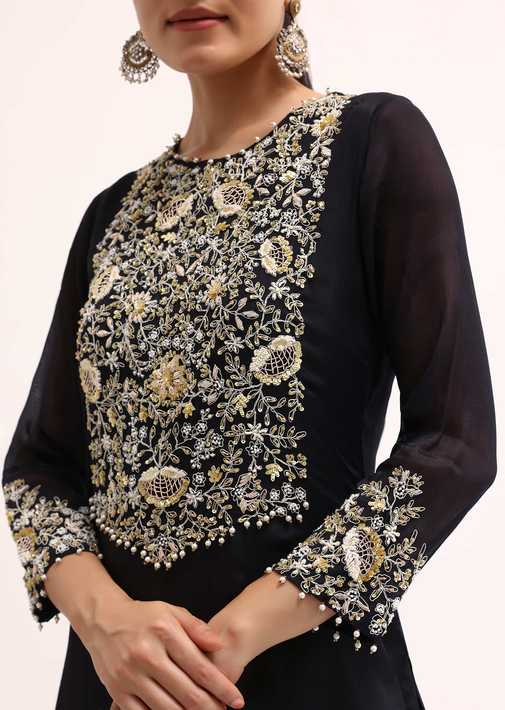 black_embroidered_georgette_kurta_pant_-sg237749_4_80287769-74c8-4d54-b1f5-43254a331e4b.jpg