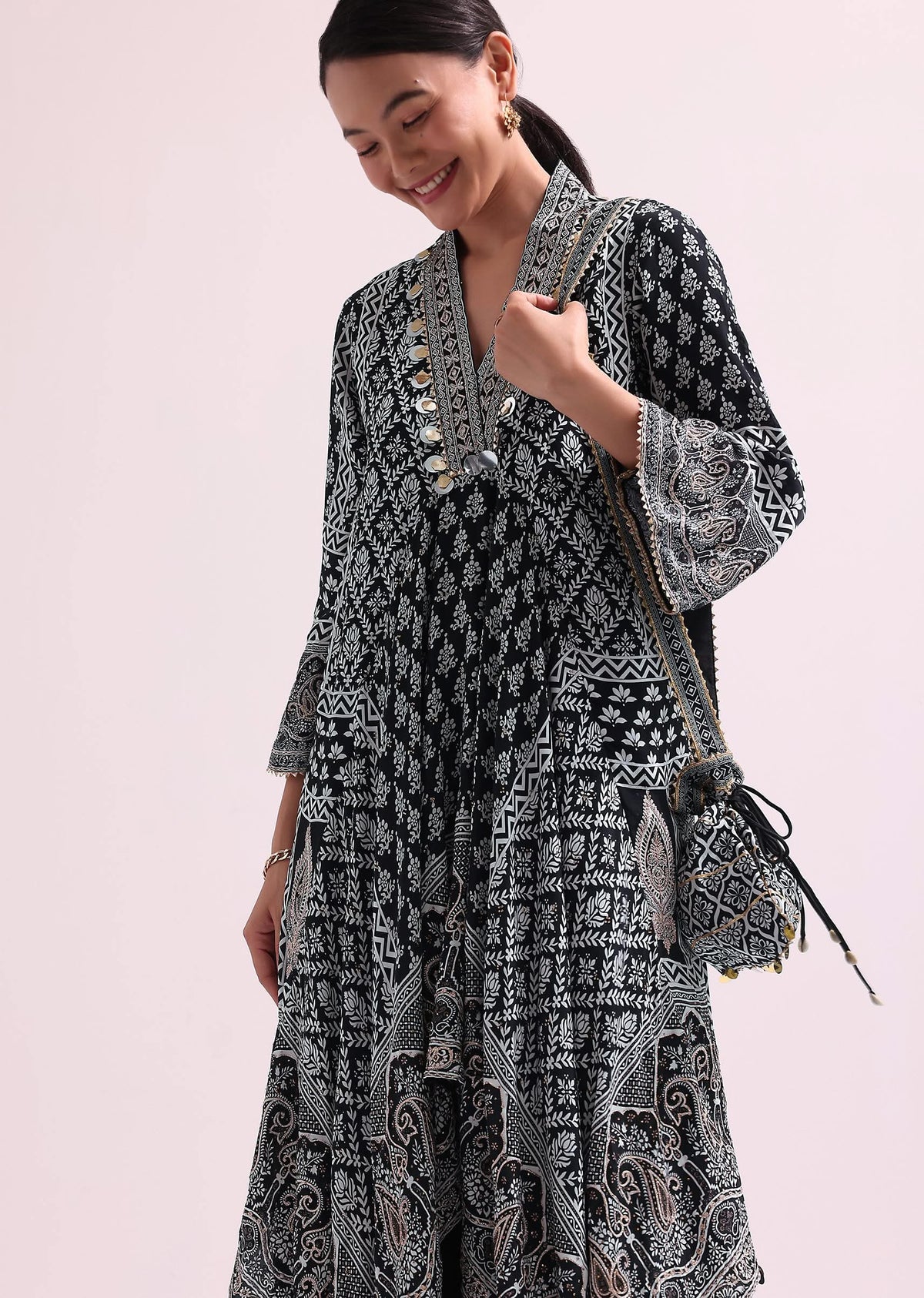 black_embroidered_kurta_palazzo_set_with_potli-sg216663_2_c6d688ee-0eba-4bff-ba8f-64a507dba45a.jpg