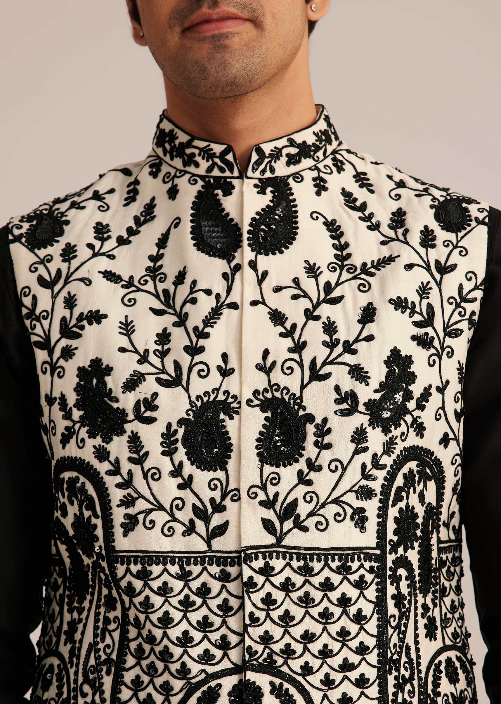 black_embroidered_nehru_jacket_set-sg259773_6_9651668c-9c11-4446-b407-1430a87e4202.jpg
