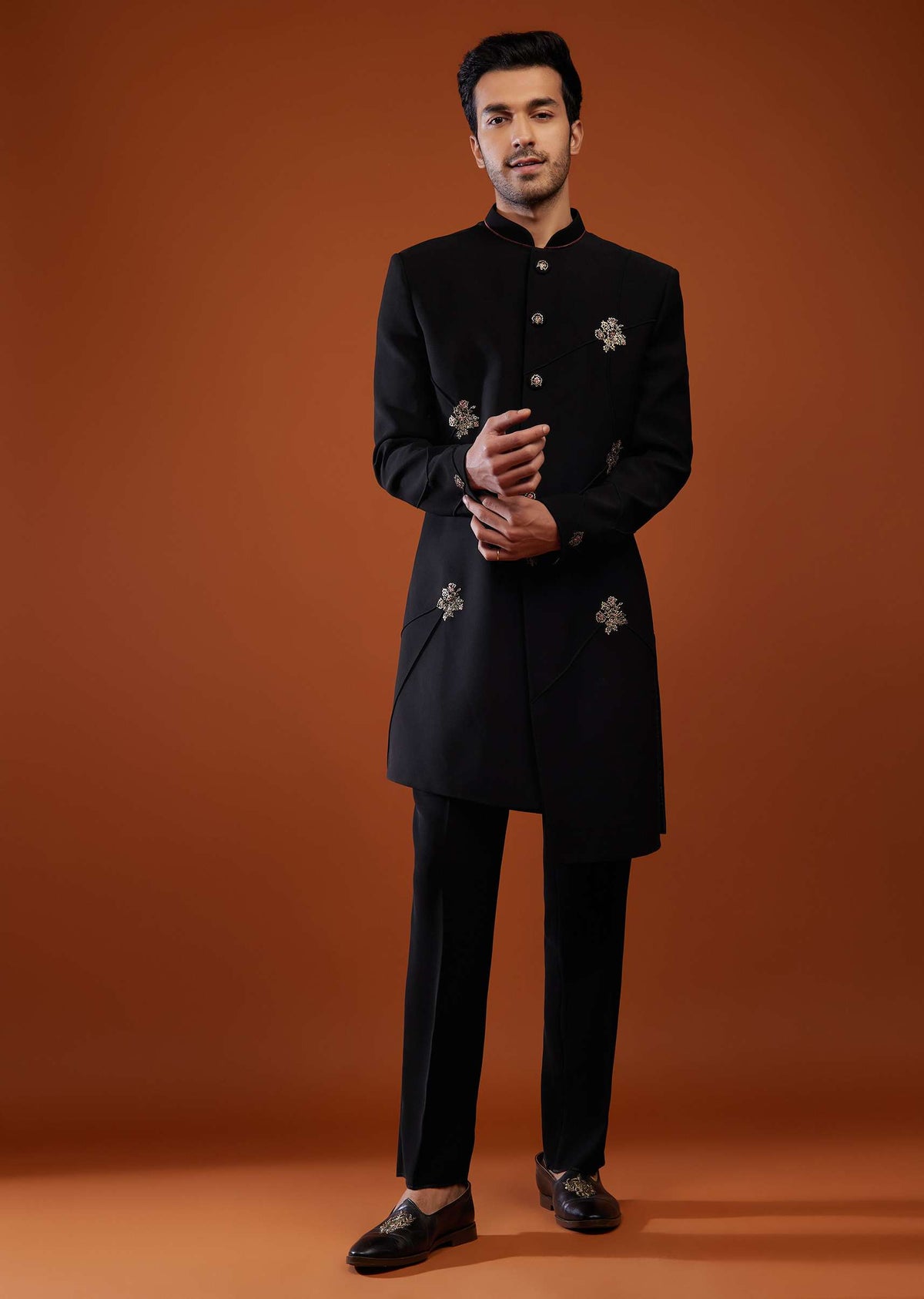 black_embroidered_sherwani_set-sg129012_3_804ca6f0-5548-49f5-8e07-9c57d3c5d95b.jpg
