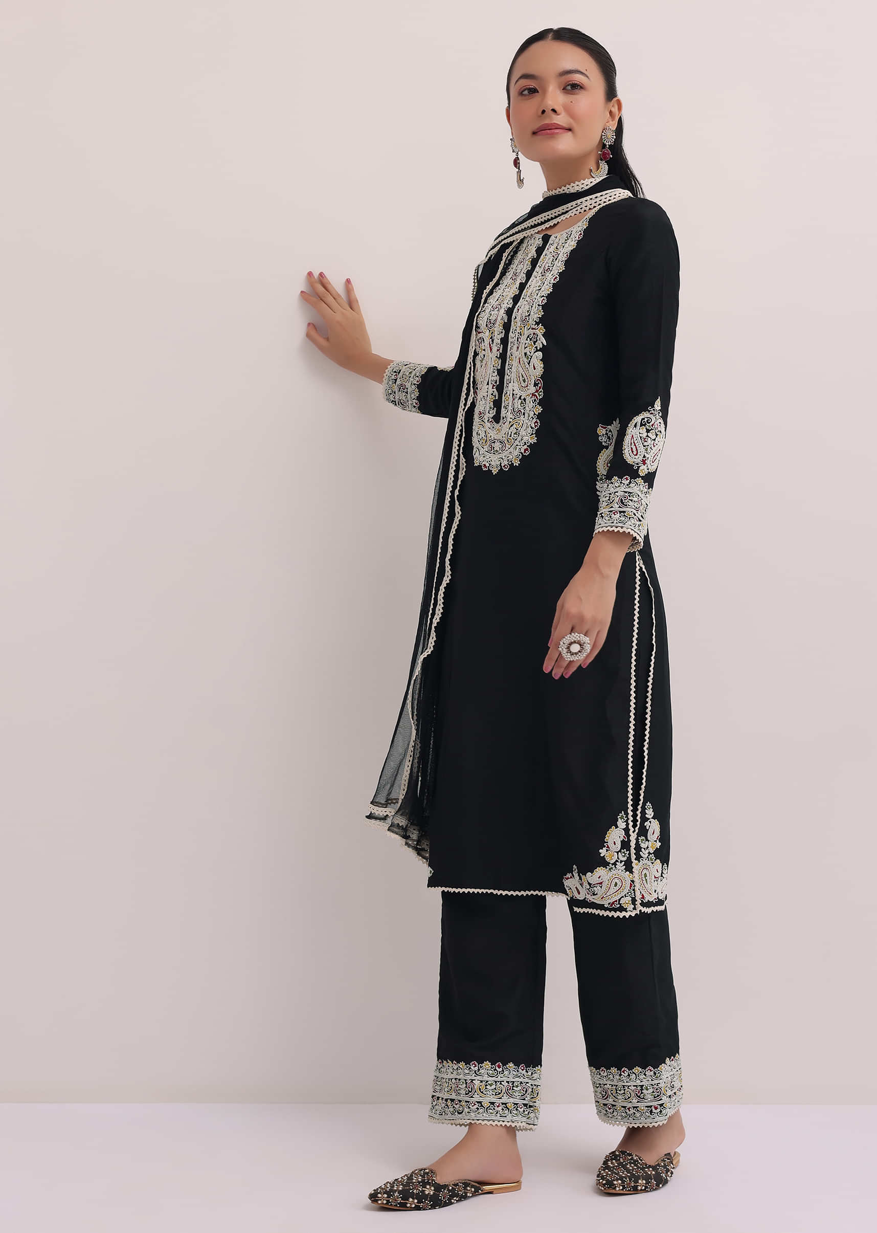 black_embroidered_silk_kurta_pant_set-sg222401_1_0c13c4c8-44ec-4fd9-8057-ae141a7c5b8e.jpg