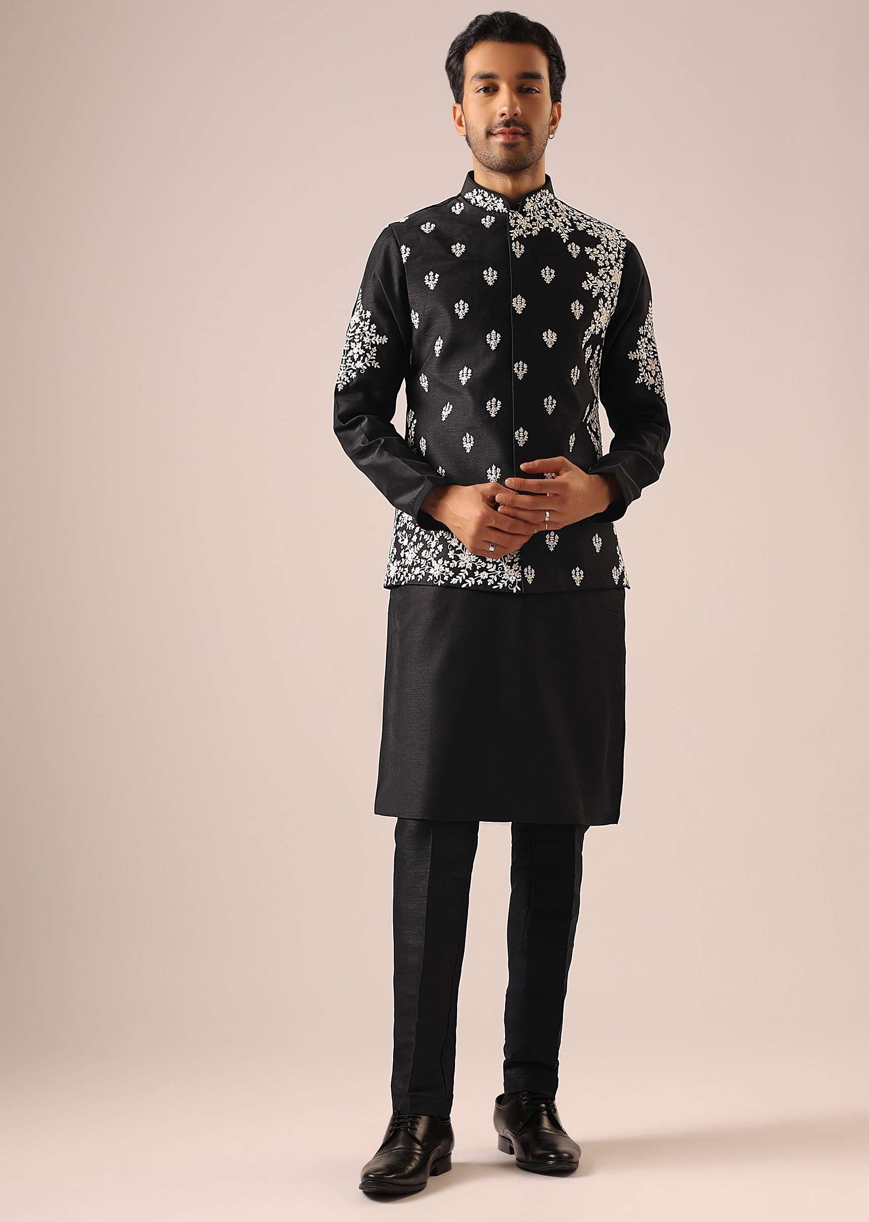 black_floral_jacket-sg178510_9_2a30cd8e-3e32-4e11-8024-302ffbc0884c.jpg