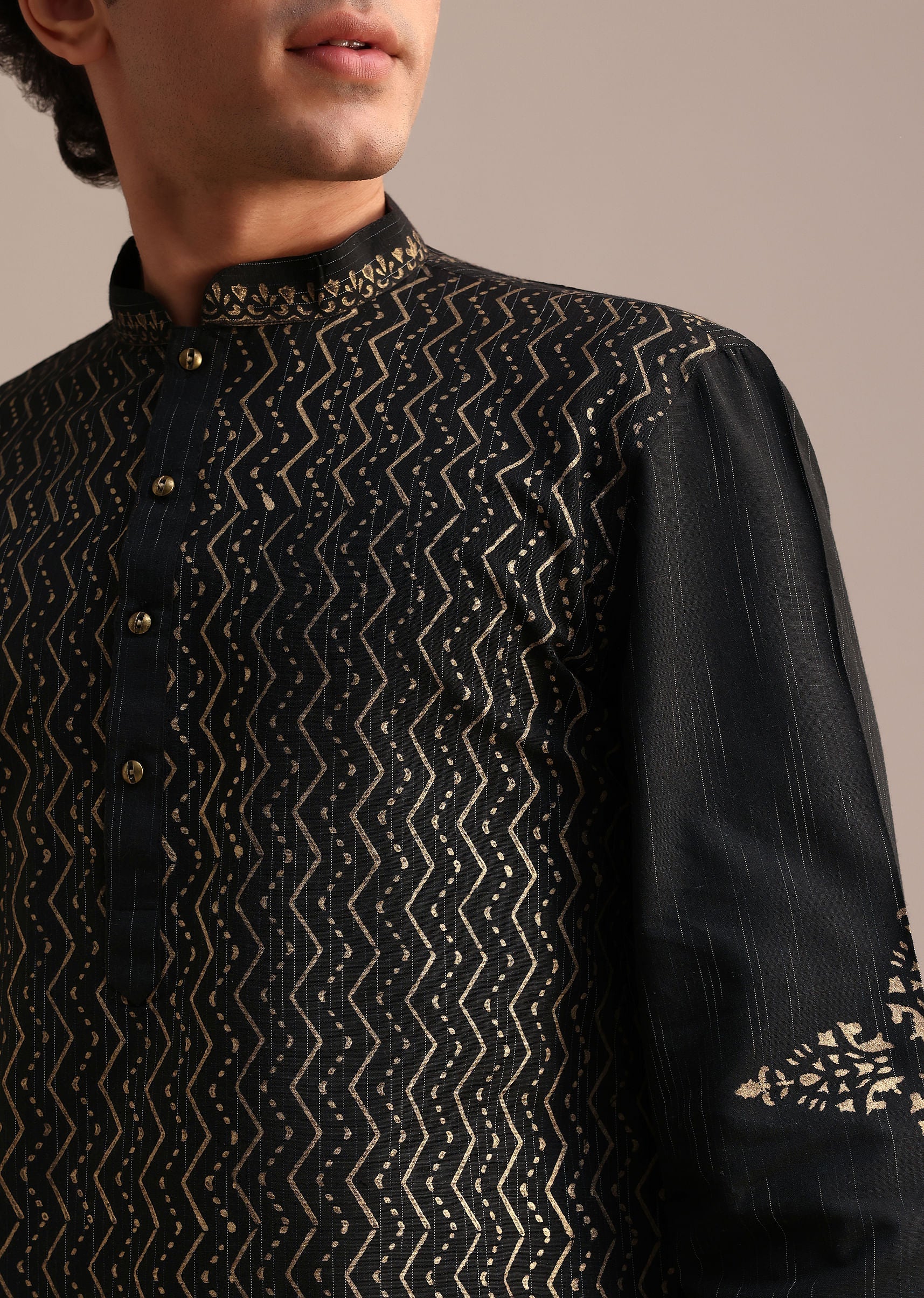 black_hand_block_printed_foil_work_kurta_set-sg237014_4_d085f99f-bd35-4bc3-8115-17cef610b4cb.jpg
