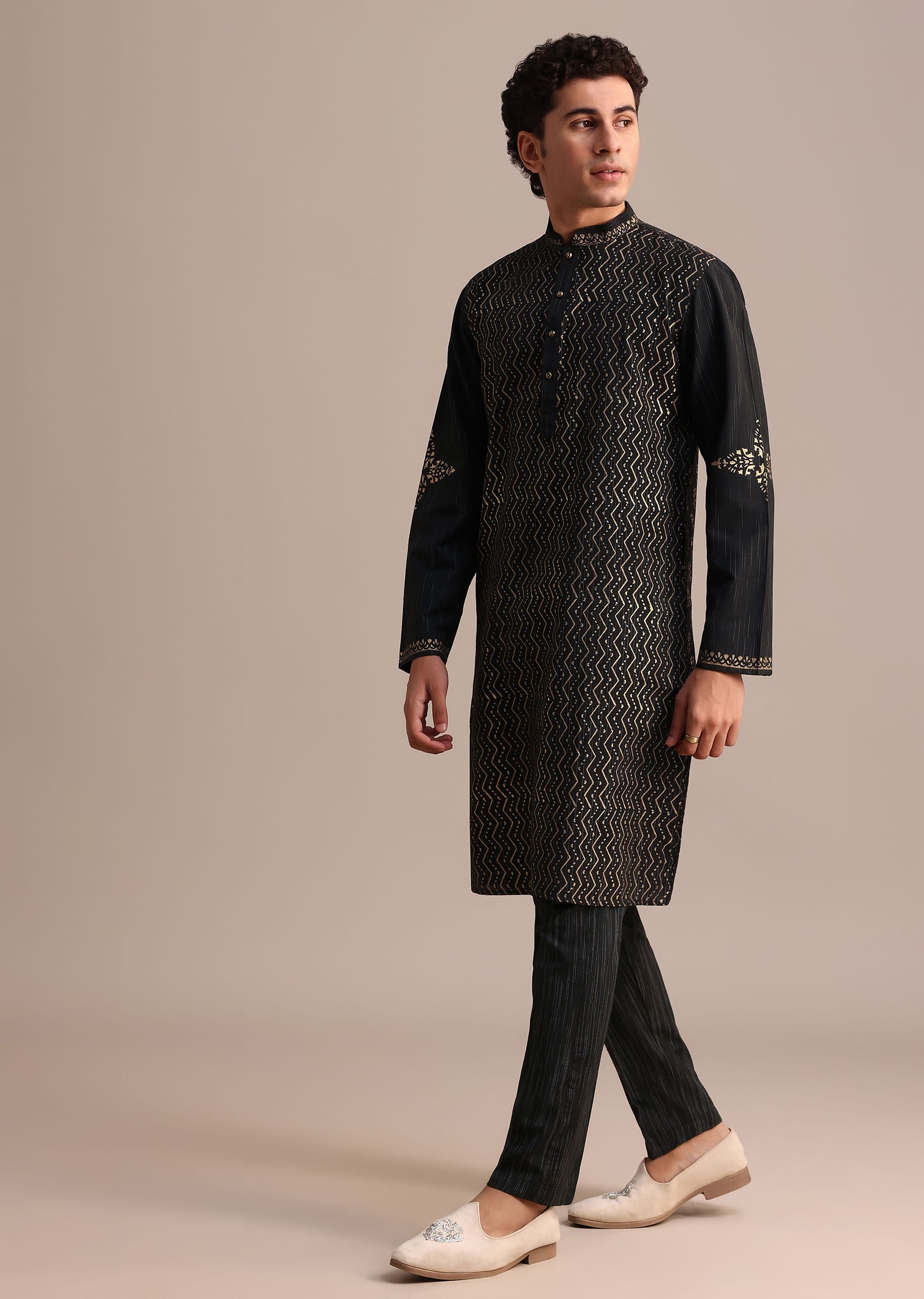 black_hand_block_printed_foil_work_kurta_set-sg237014_8_6241cfc6-067f-409b-bf0b-7ca4061b6551.jpg