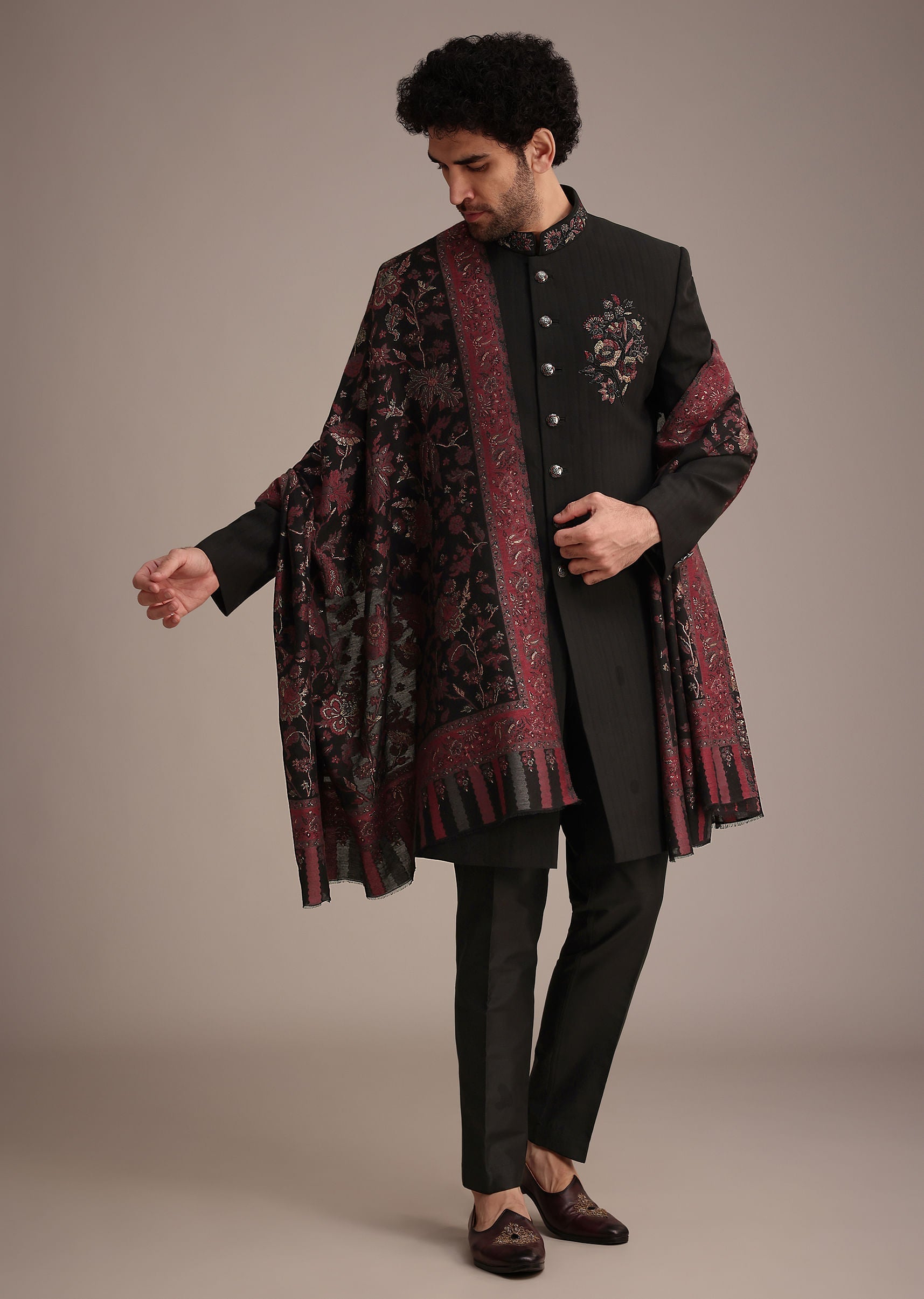 black_hand_work_sherwani_suit_with_dupatta-sg252352_5_d94bccf2-59ce-442a-b7f1-bc2a2bfadb50.jpg