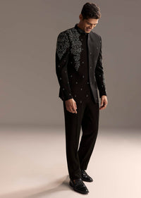 black_jodhpuri_suit_for_men_with_heavy_hand-sg360419-1-nosto_7.jpg