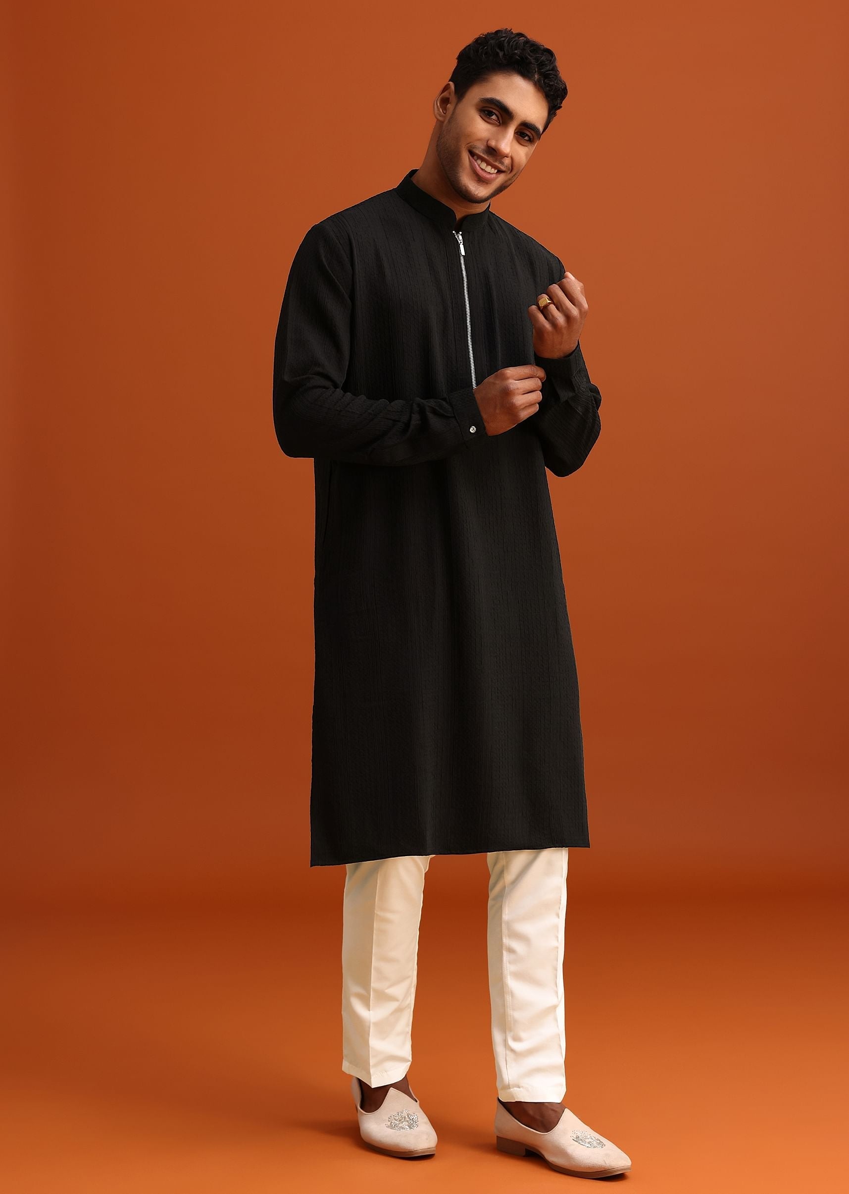 black_kurta_set_with_zipper_closure-sg245001_4_31af621a-3c32-4717-b3c1-3241ccfd61ce.jpg