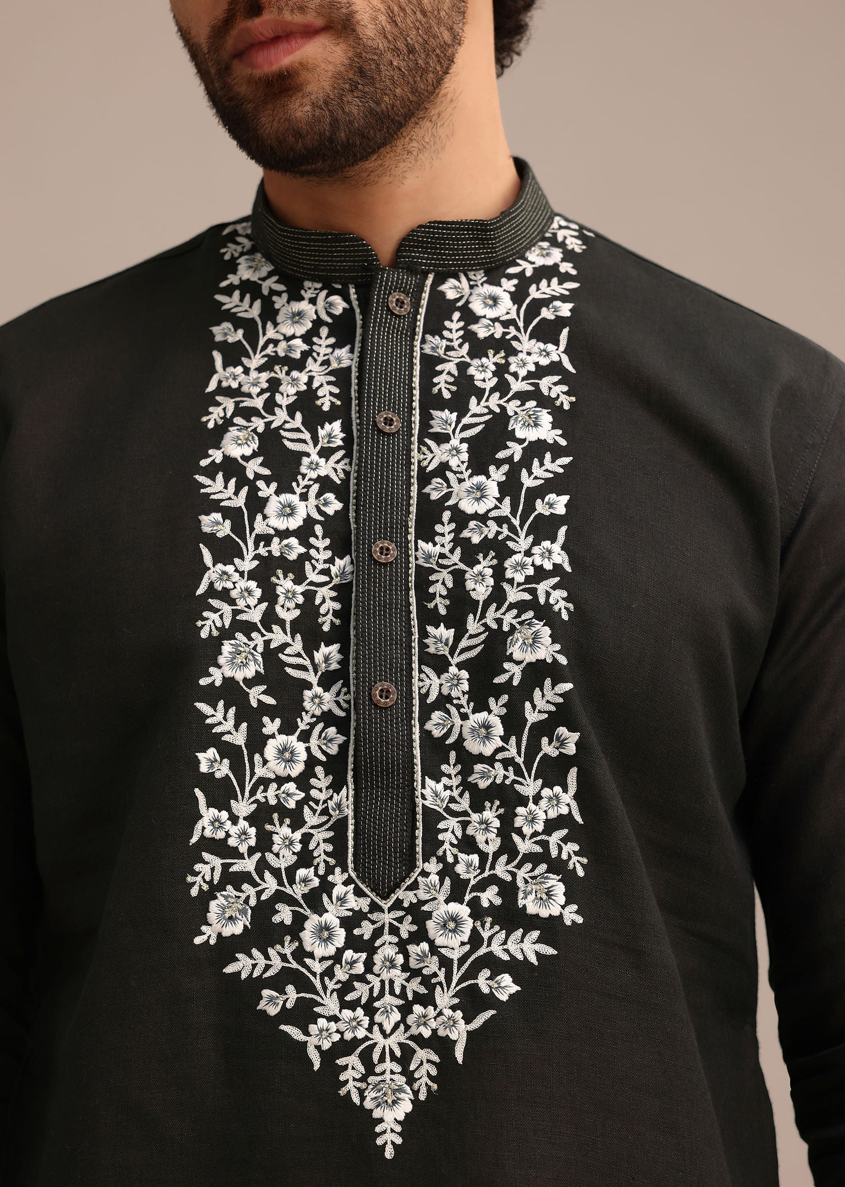 black_linen_floral_resham_work_kurta_set-sg273168_7_1c6b67c1-1d31-4014-9eac-06b5922f668e.jpg