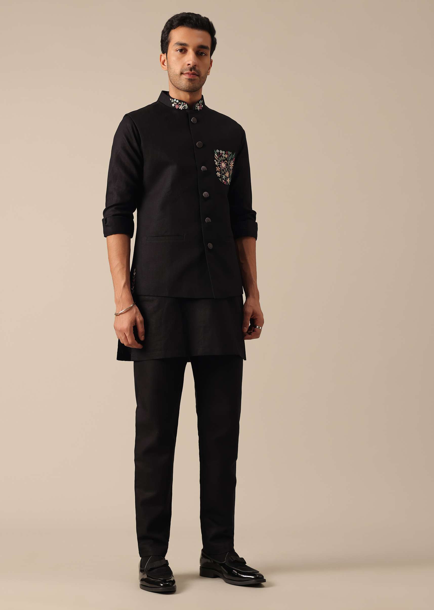 black_linen_jacket_and_kurta_set-sg186540_6_84474420-5615-46dd-aff2-8c14c7a3b2dd.jpg