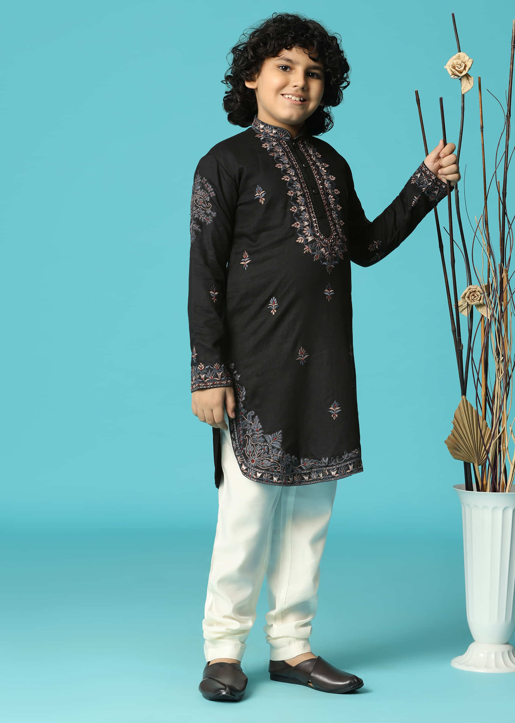 black_linen_kurta_pant_with_resham_work_for_boys-sg230431_4_0b281d8c-d360-4cd2-9609-809d2a461144.jpg