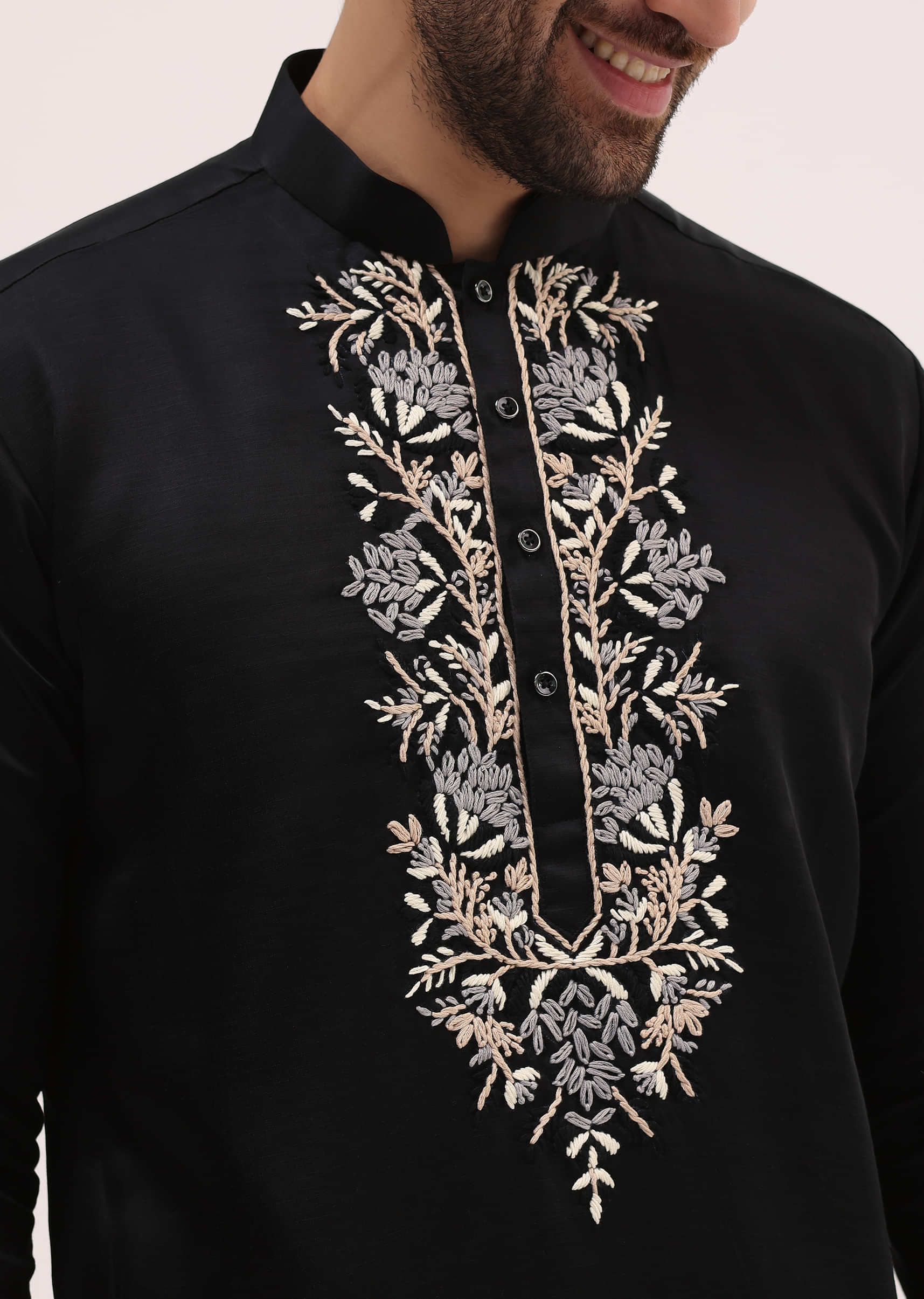 black_linen_kurta_set_with_resham_work_for_men-sg228926_4_ee92dec1-2c5a-4405-92bd-7ab603f15d1c.jpg