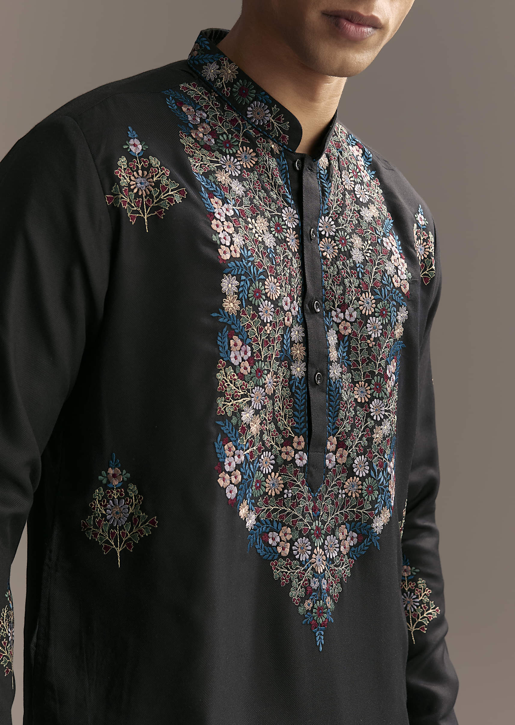 black_modal_kurta_set_for_men_with_floral_resham-sg322100-1-nosto_6.jpg