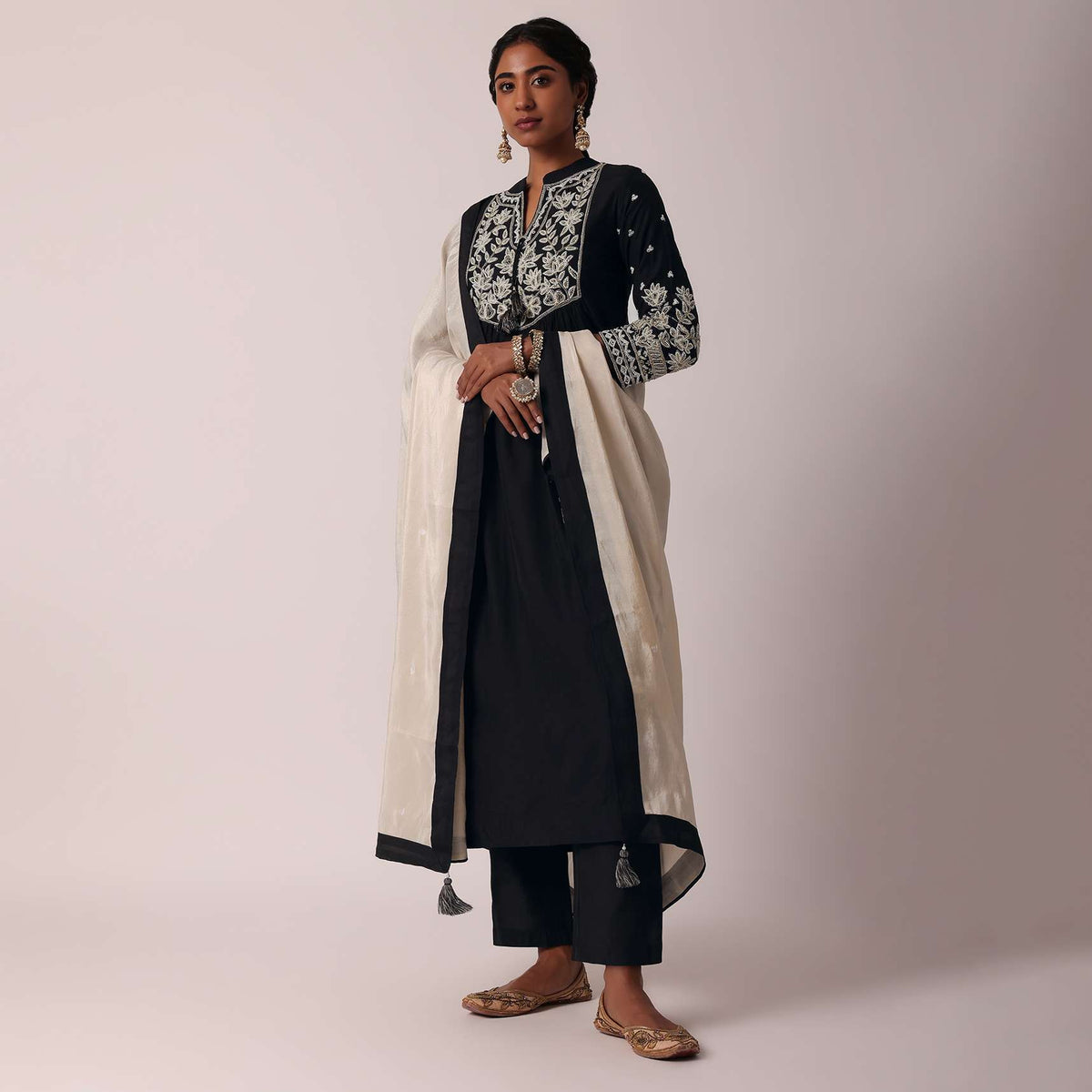 black_pant_set_with_pearl_embroidered_kurta_-sg207610_1_23bd0e7a-4940-4cc7-a328-d5bc21b2a2f8.jpg