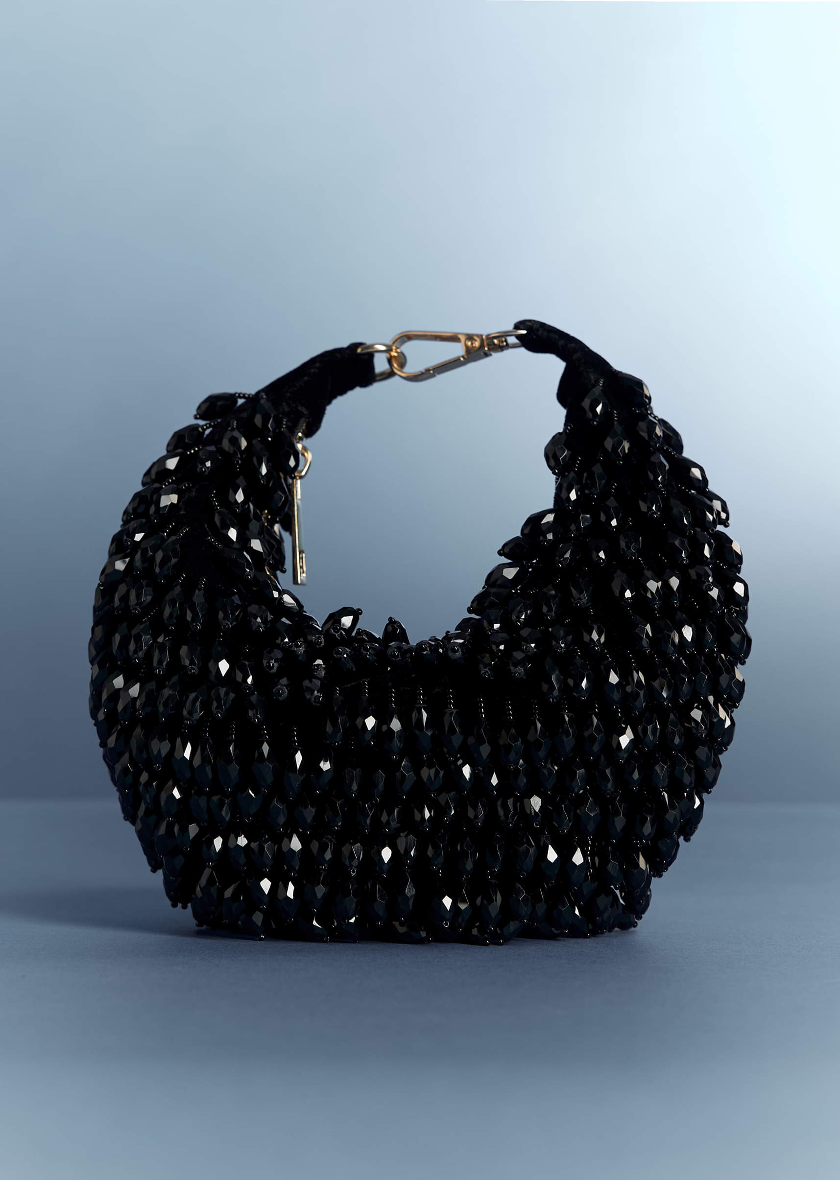 black_potli_with_bead-sg329666-1-nosto_3.jpg