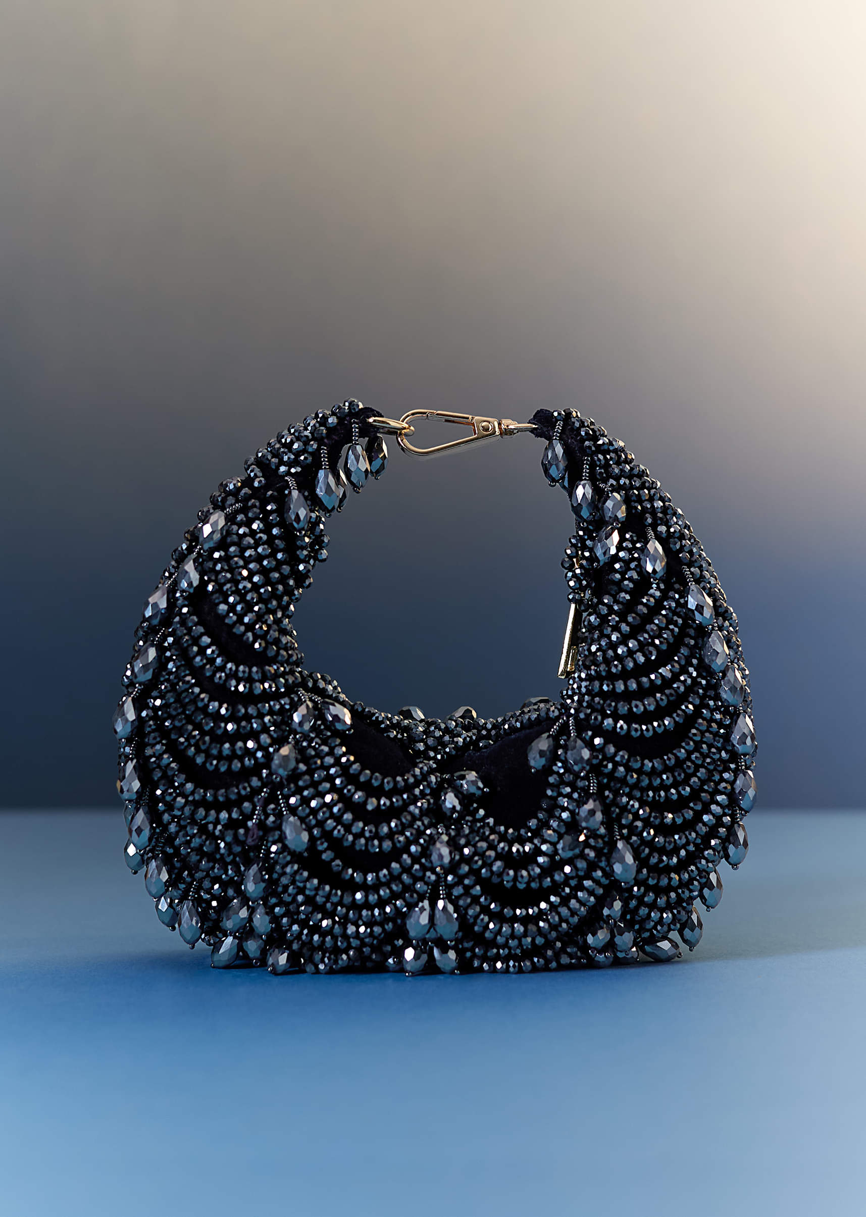 black_potli_with_beaded-sg329674-1-nosto_3.jpg