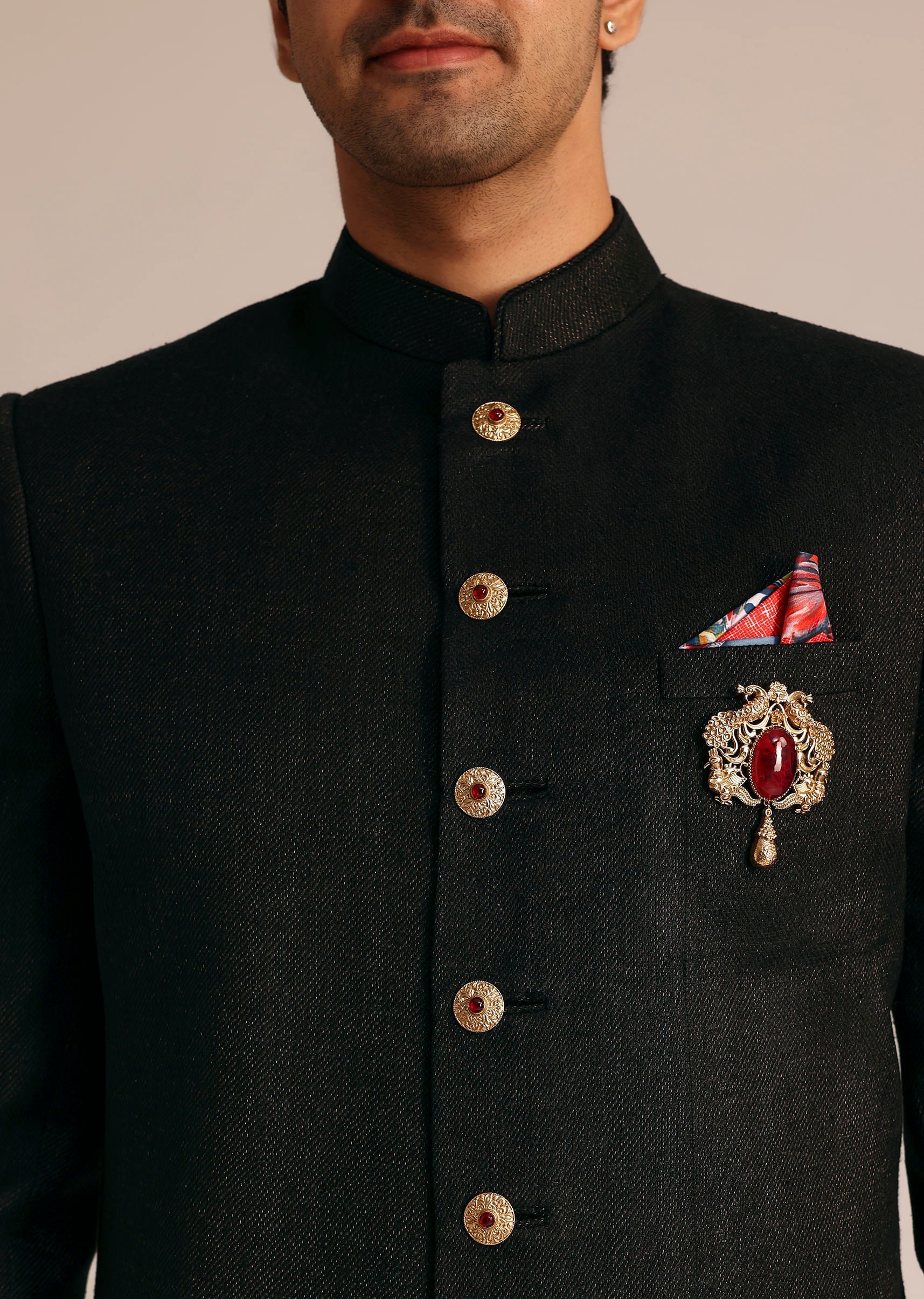 black_sherwani_set_with_contrasting_bottom-sg270063_4_eafd67c0-f58b-4838-92c2-30999af838bc.jpg