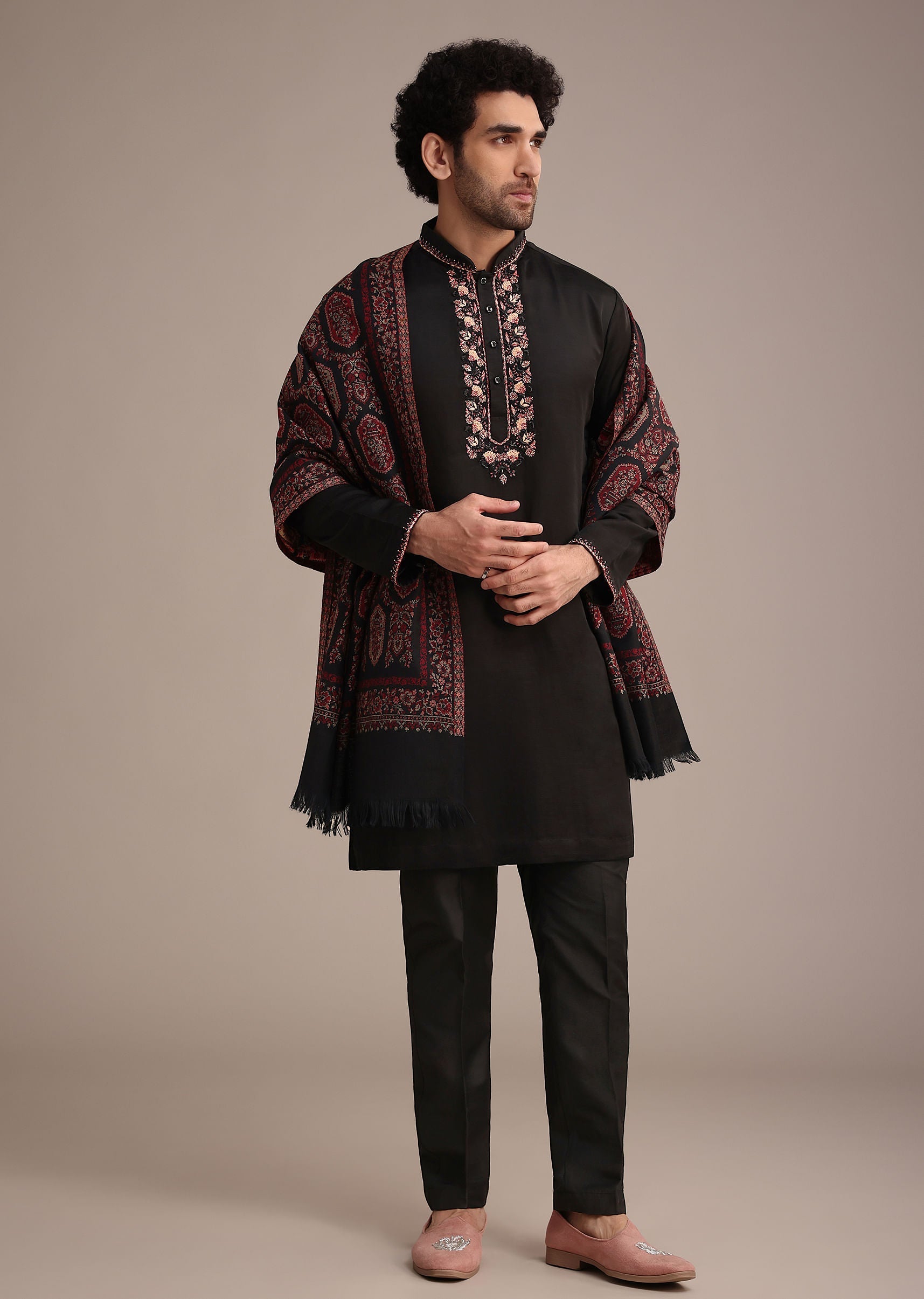 black_silk_blend_hand_work_kurta_dupatta_set-sg252727_8_0f9b0ae7-920a-4d75-9ec9-c35c3223eb4c.jpg