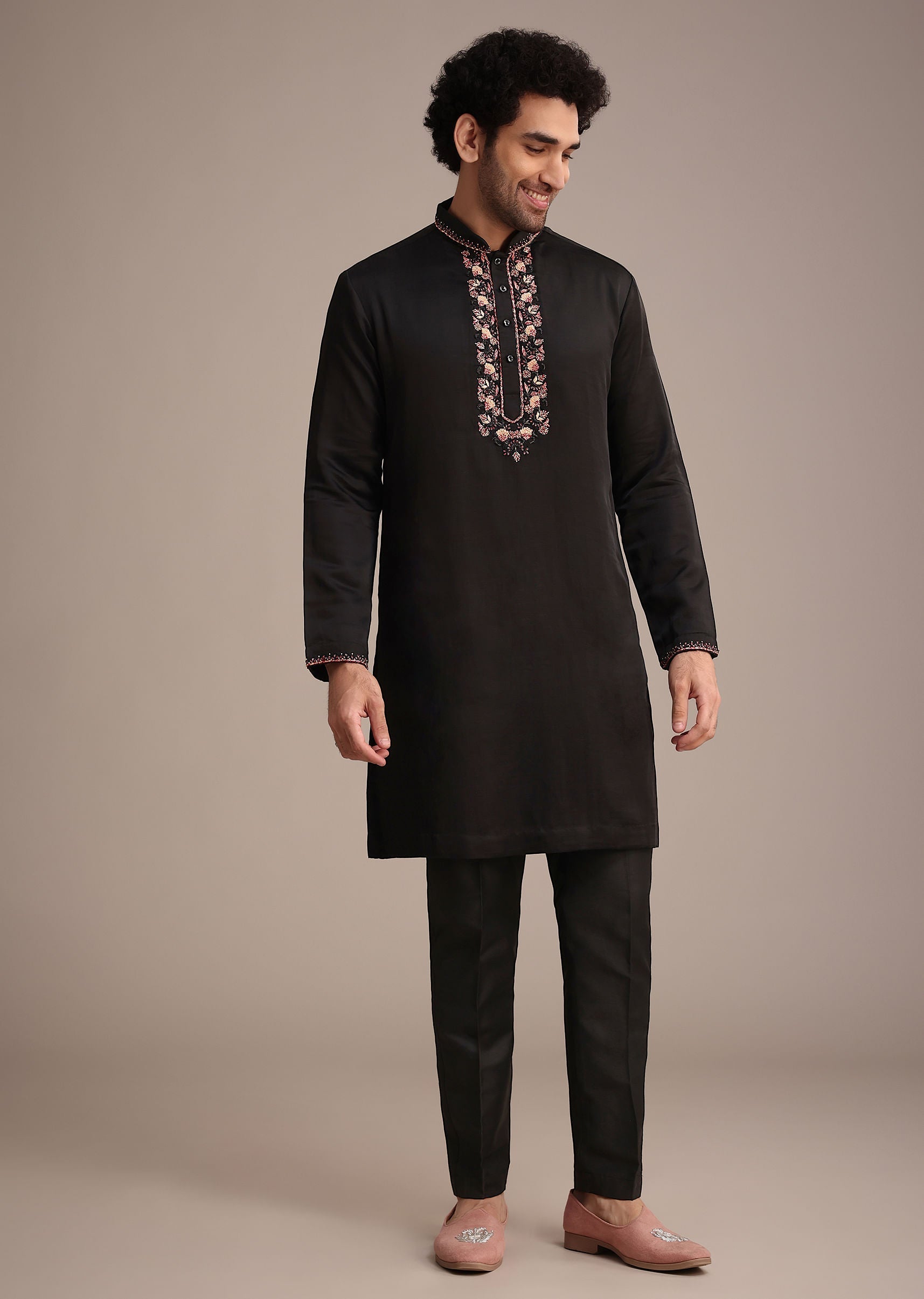 black_silk_blend_hand_work_kurta_dupatta_set-sg252727_9_fb9c3a96-c516-467f-b260-5d456145bab3.jpg
