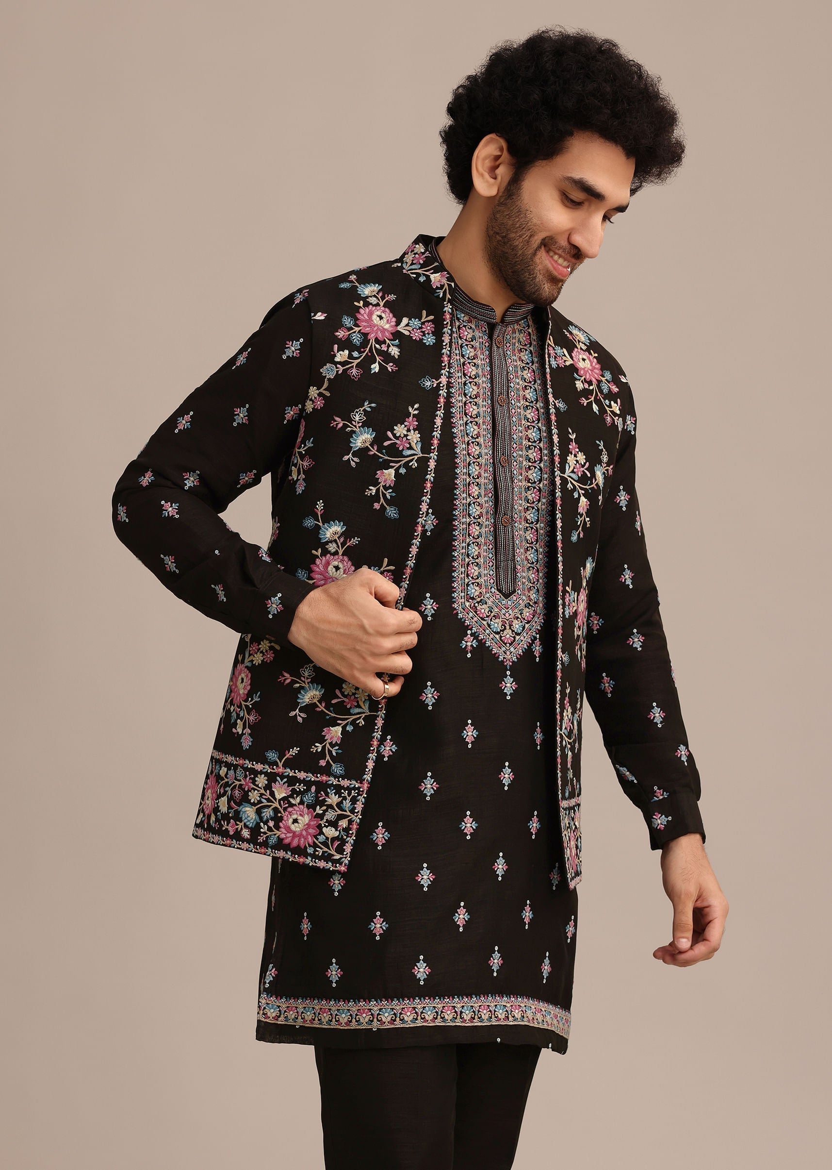 black_silk_resham_embroidered_kurta-sg273112_3_7f75b353-e5ec-428b-9739-14a3636a5aa1.jpg