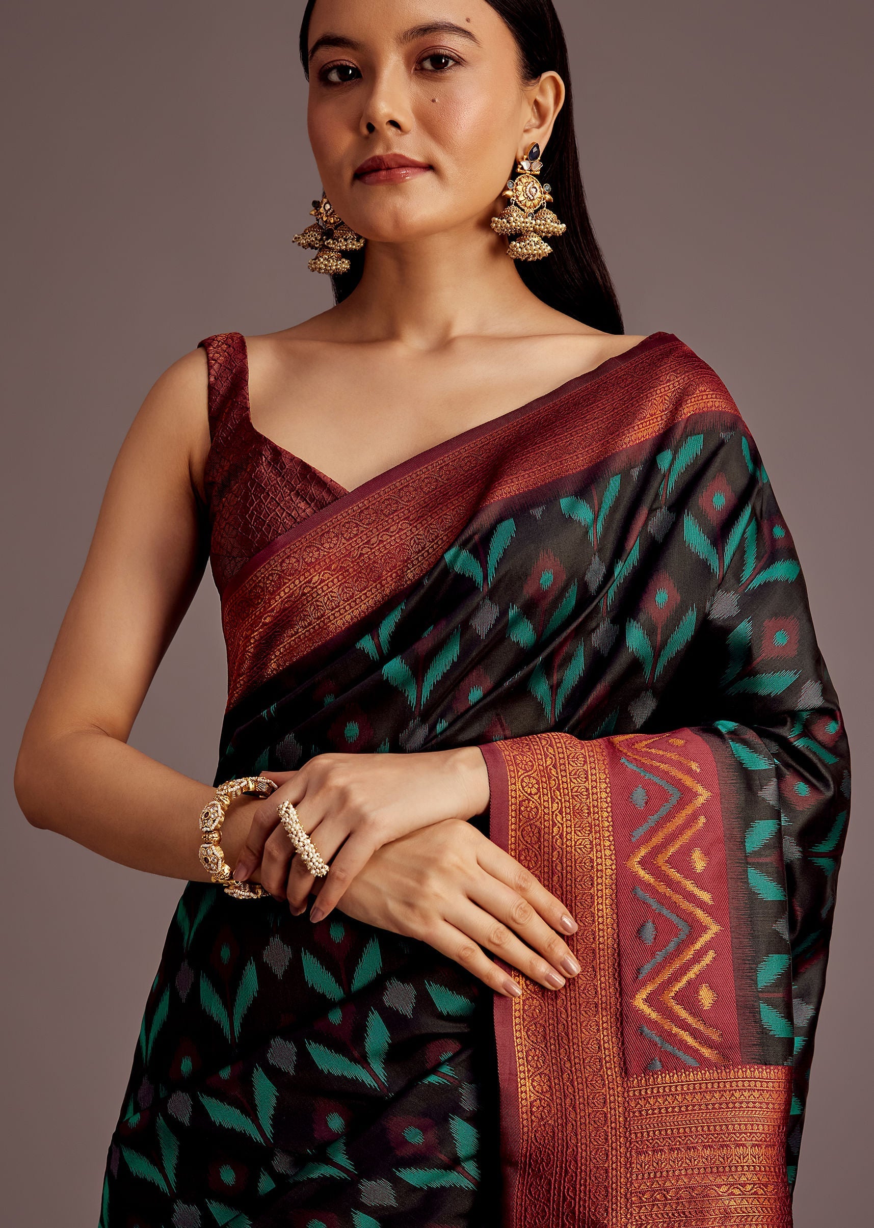 black_silk_zari_woven_saree-sg273821_12_74ddea02-7c82-4a21-a9ff-3ee8dcd92184.jpg