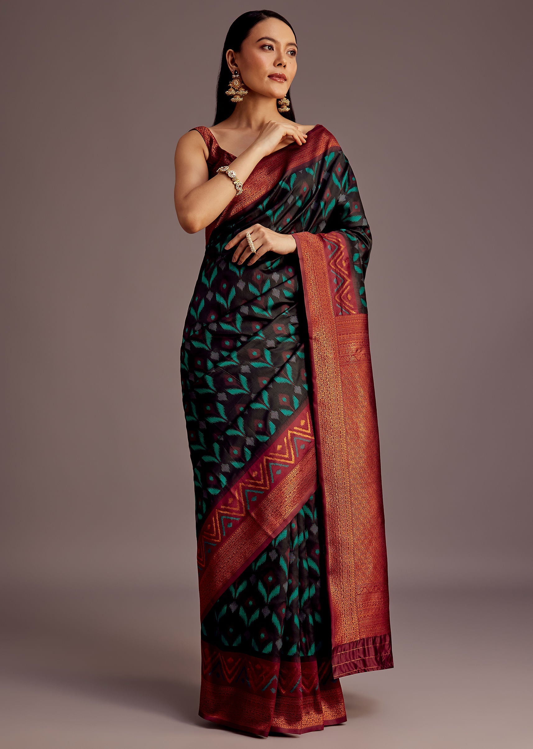 black_silk_zari_woven_saree-sg273821_15_d65598a7-a5f5-4fbe-a3f9-7daa5cf708e1.jpg