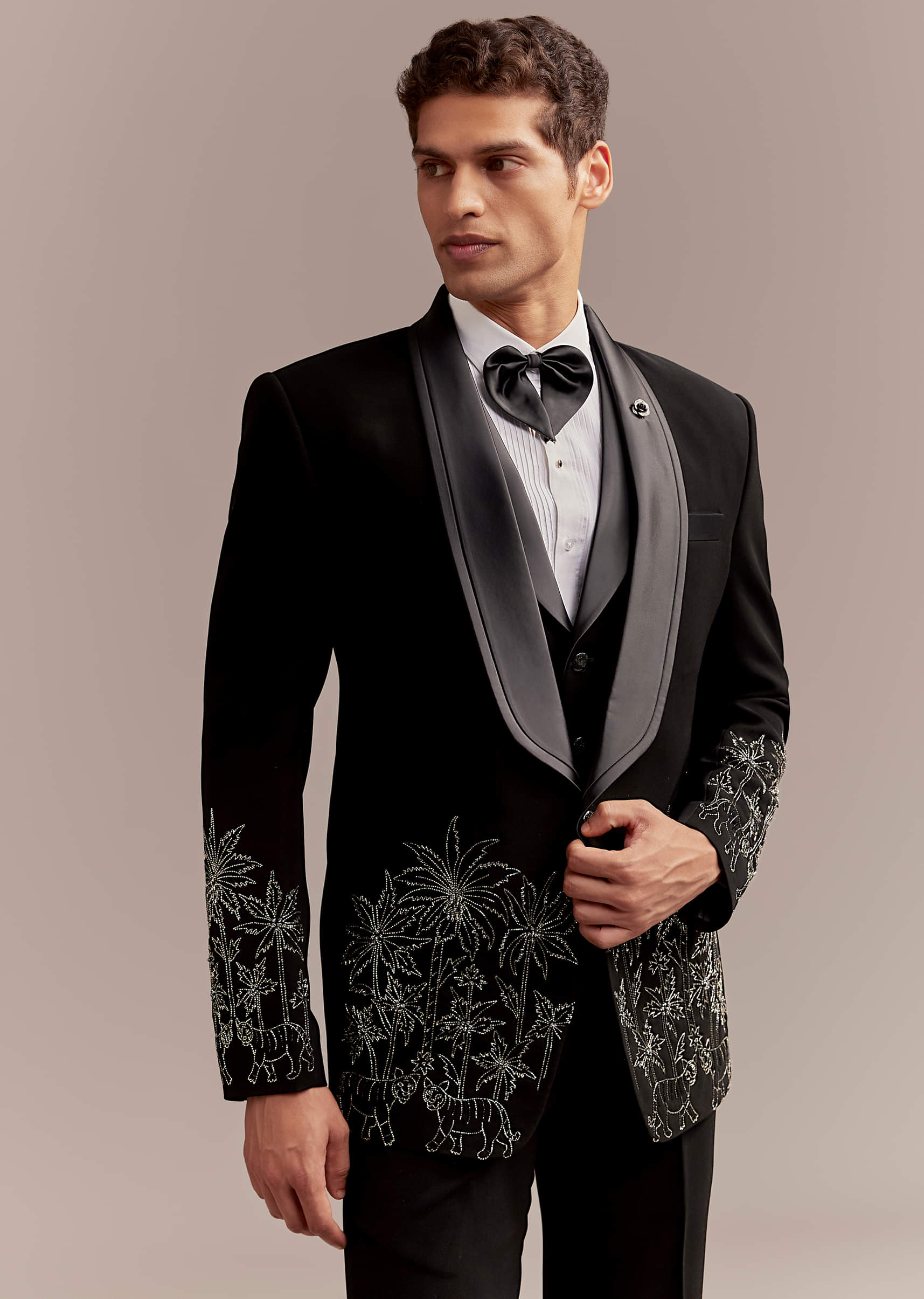 black_tuxedo_for_men_with_silver_palm_and_tiger-sg356342-1_5.jpg